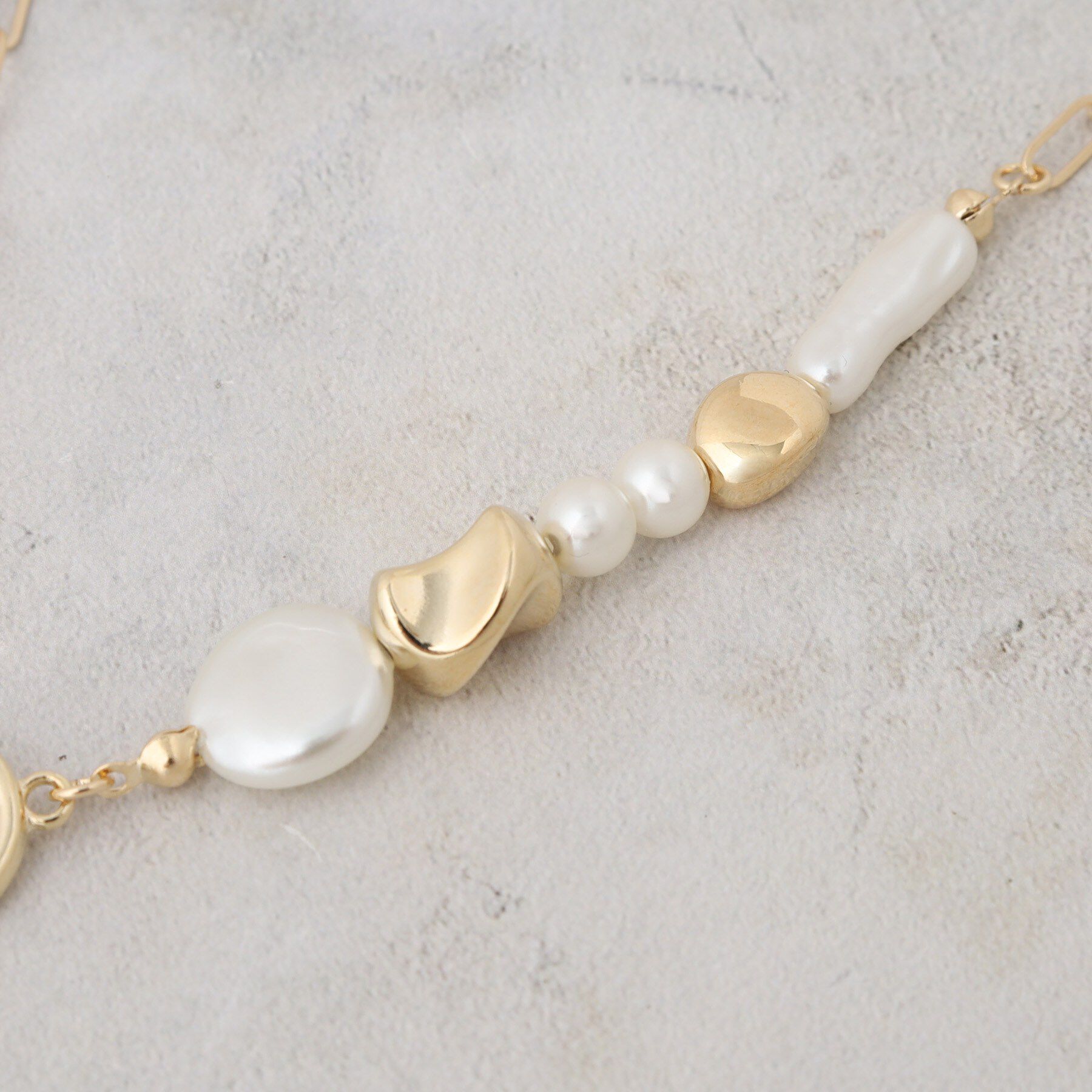 OPAQUE.CLIP「パール調ビーズ&times;メタル チェーンネックレス」|ネックレス|