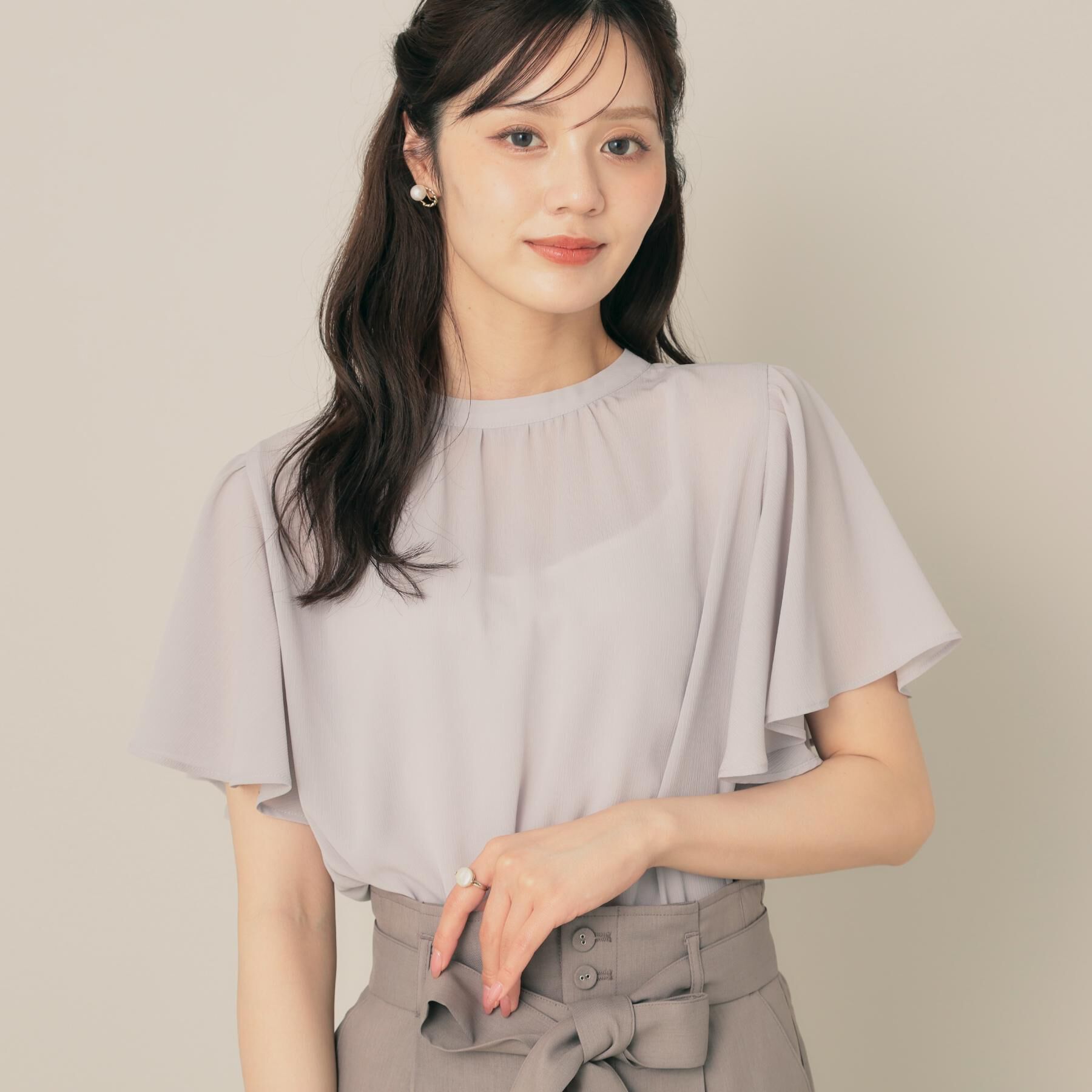 Couture broach「【キレイめ・通勤】前後2WAY楊柳フレアー袖ブラウス」|シャツ・ブラウス|