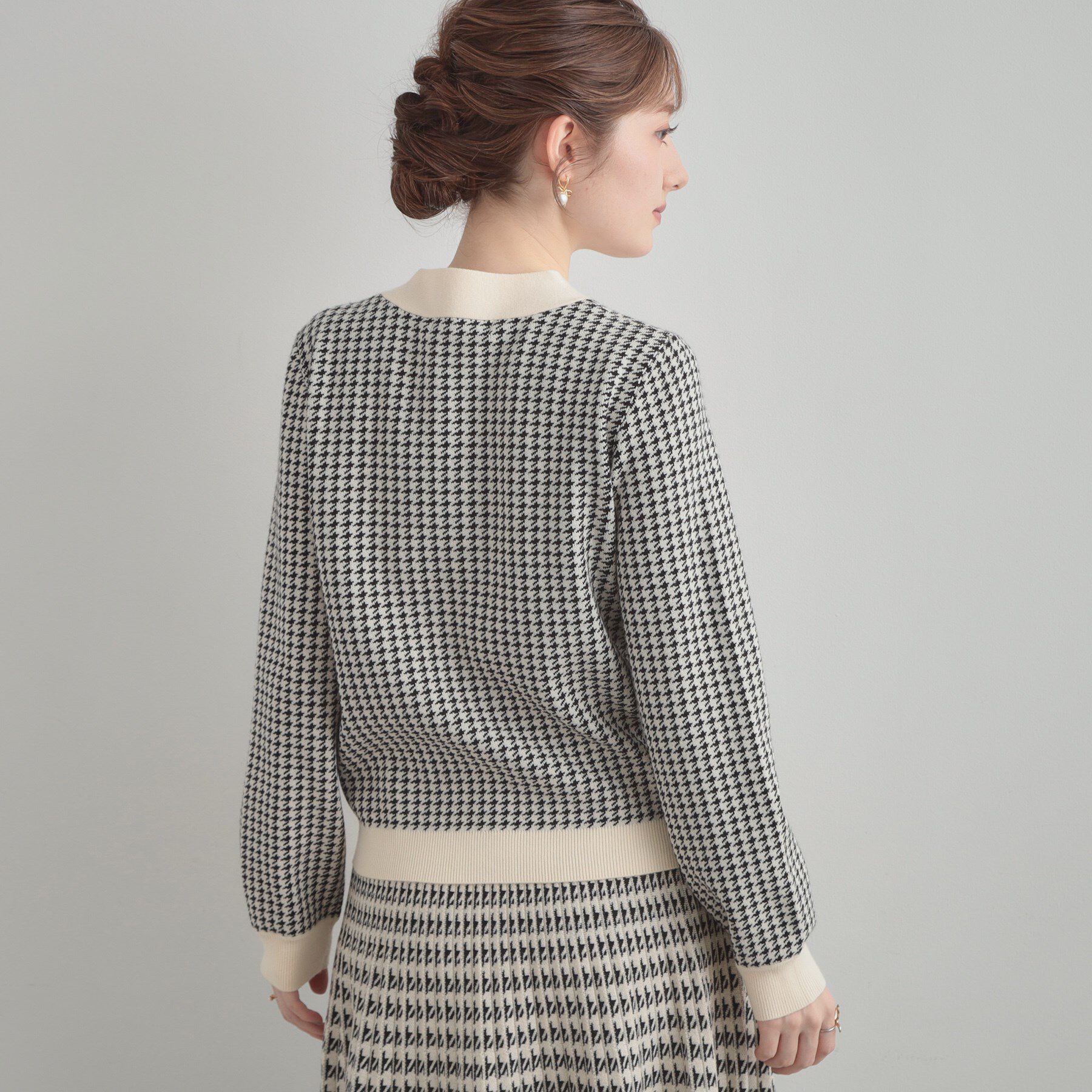 Couture broach「【クラシカル・大人レディ】千鳥ジャカードパール調タイニットトップス」|ニット・セーター|