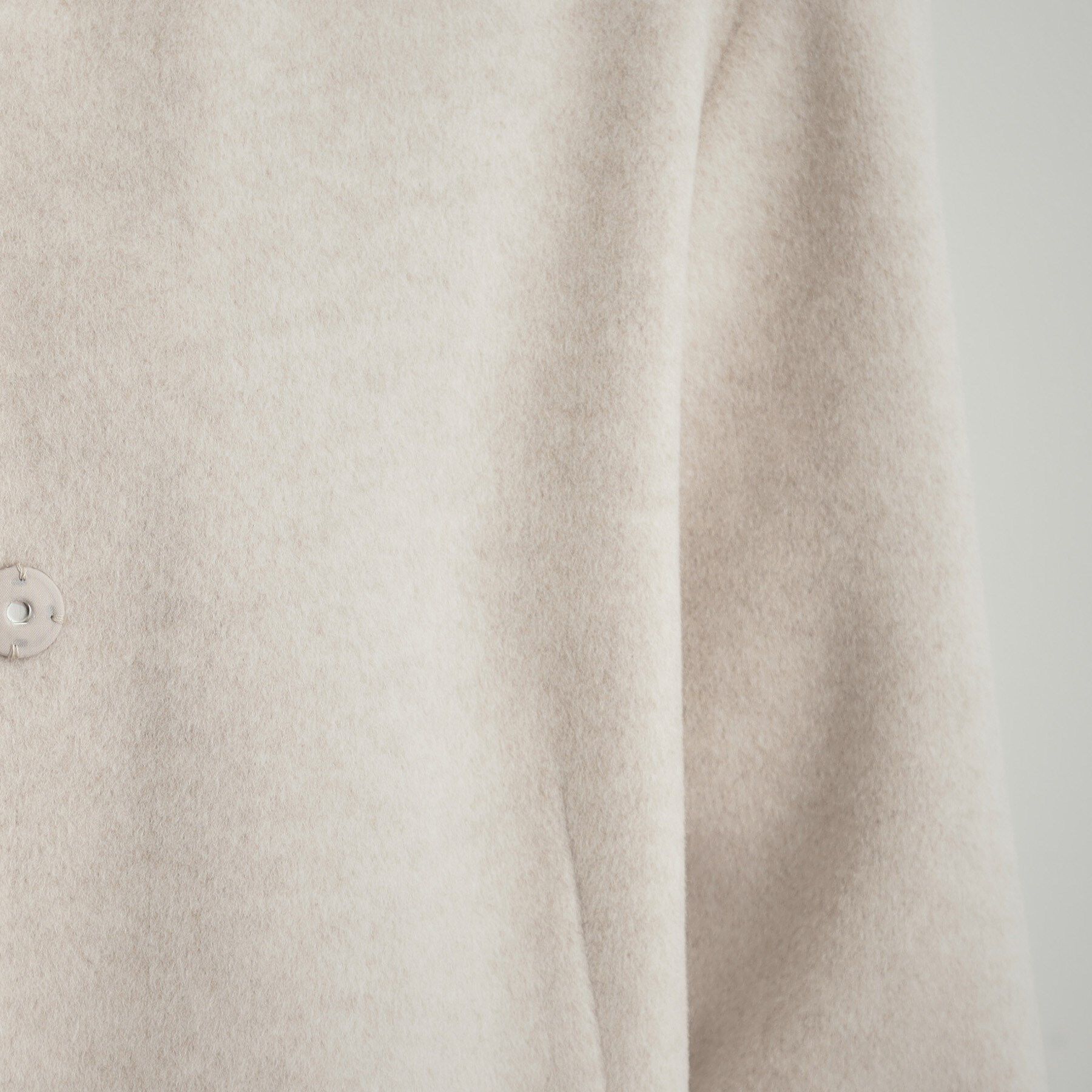 Couture broach「【通勤/ビジューブローチ付き】ノーカラー ロングコート」|ノーカラーコート|