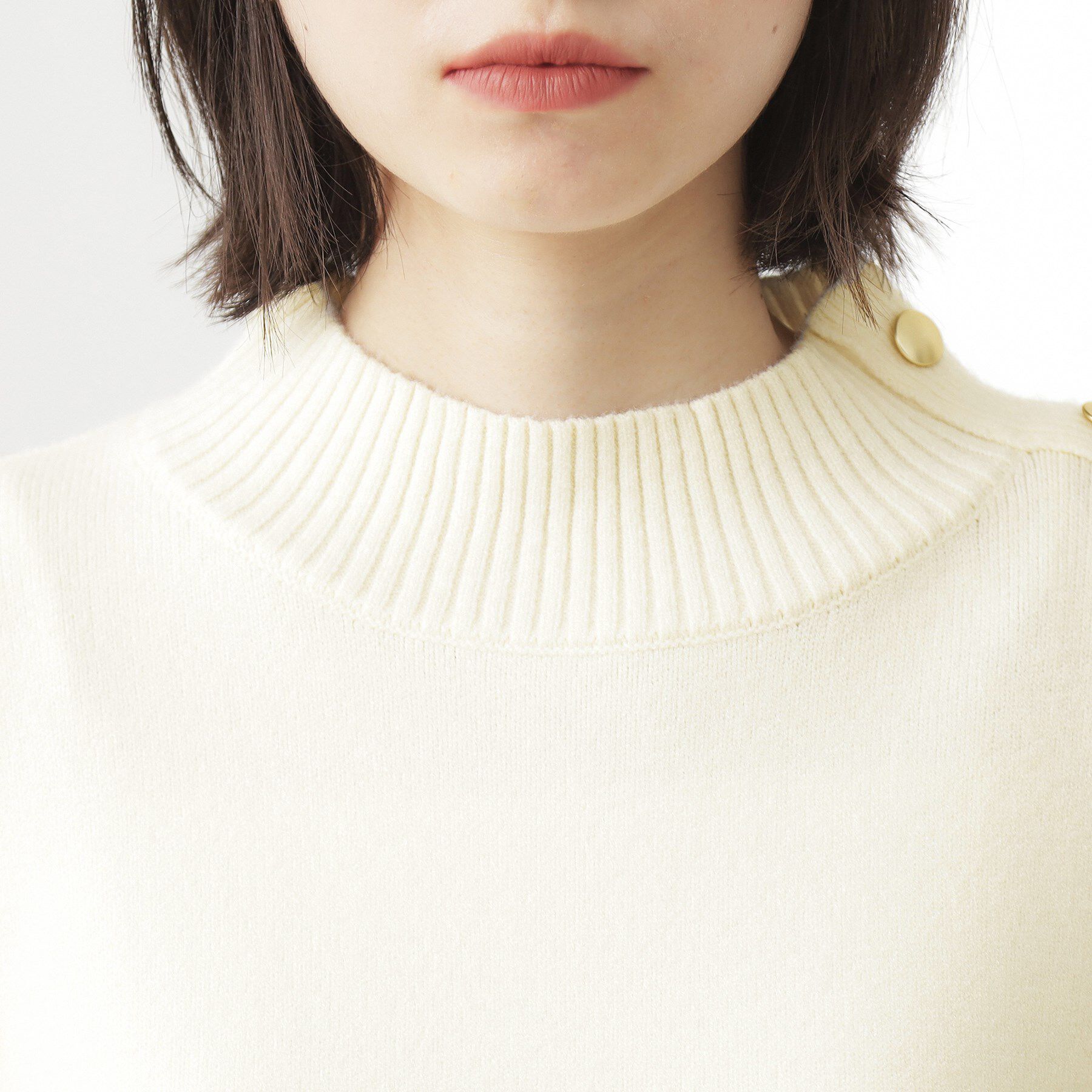 THE SHOP TK「【インしないで着られる】金ボタン ハイネックニット/毛玉になりにくい/静電気防止/洗濯機OK」|ニット・セーター|