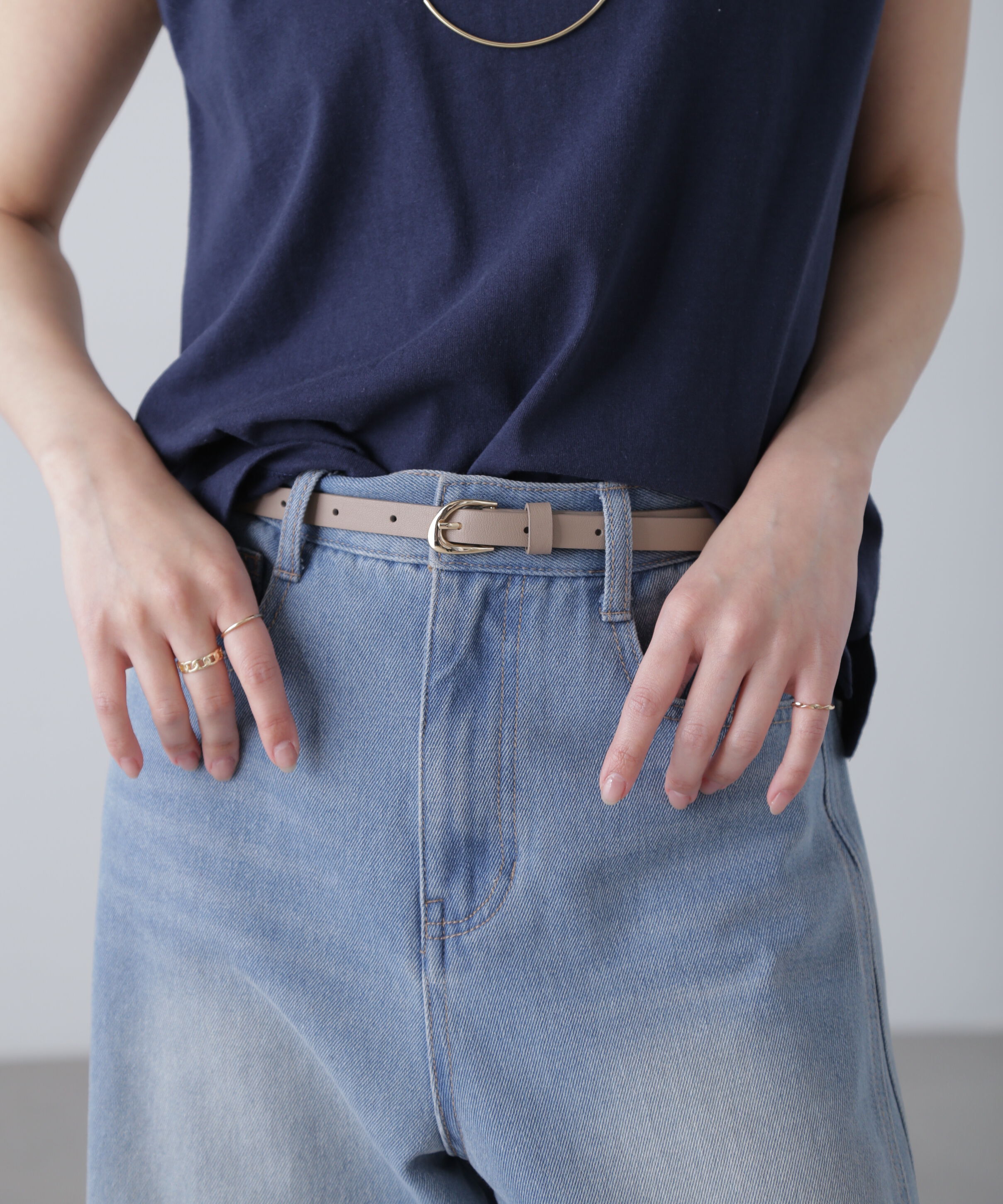  「変形バックル細ベルト」|ハンカチ|グレージュ