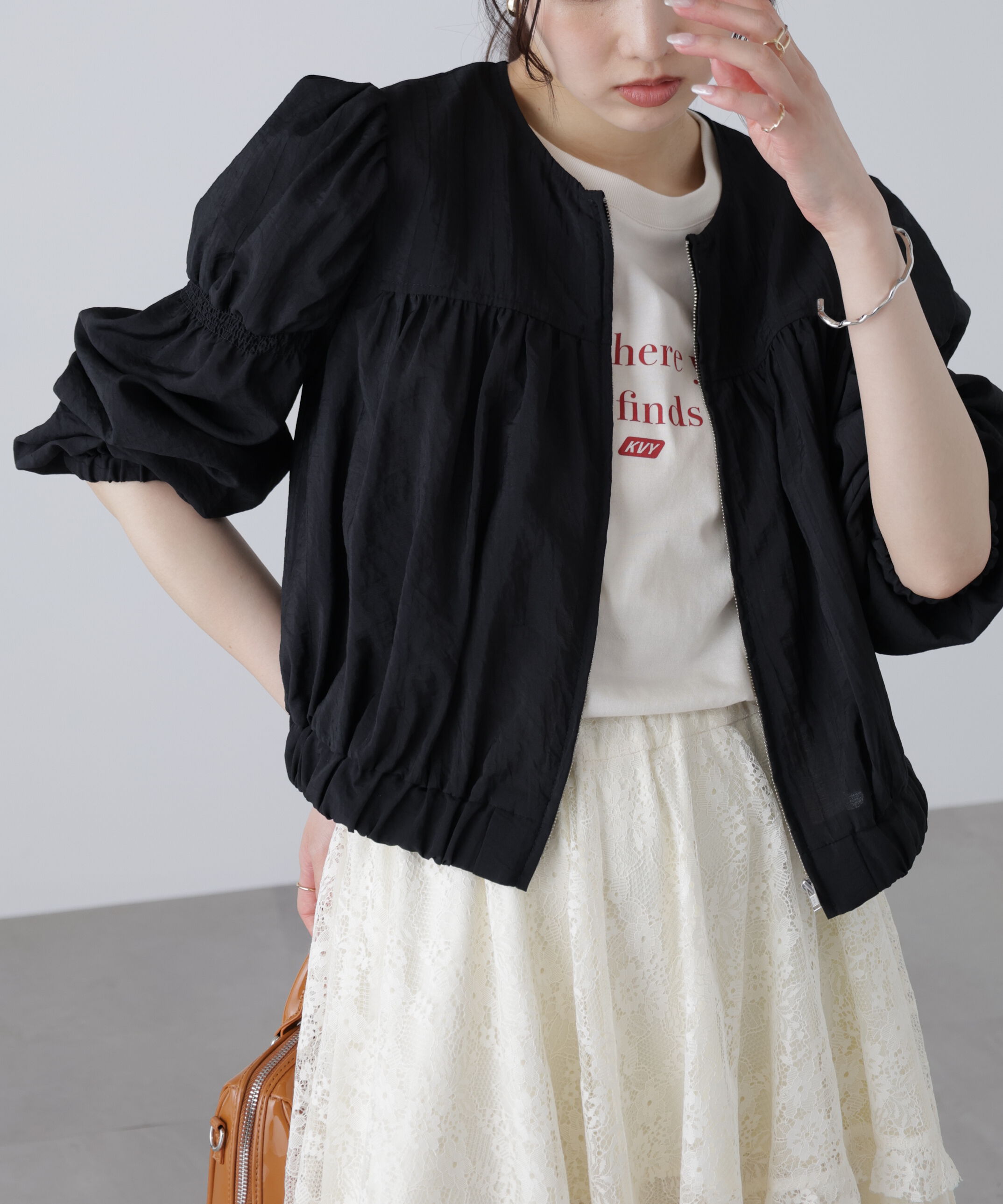  「ノーカラーギャザーシャツブルゾン」|ブルゾン・スタジャン|