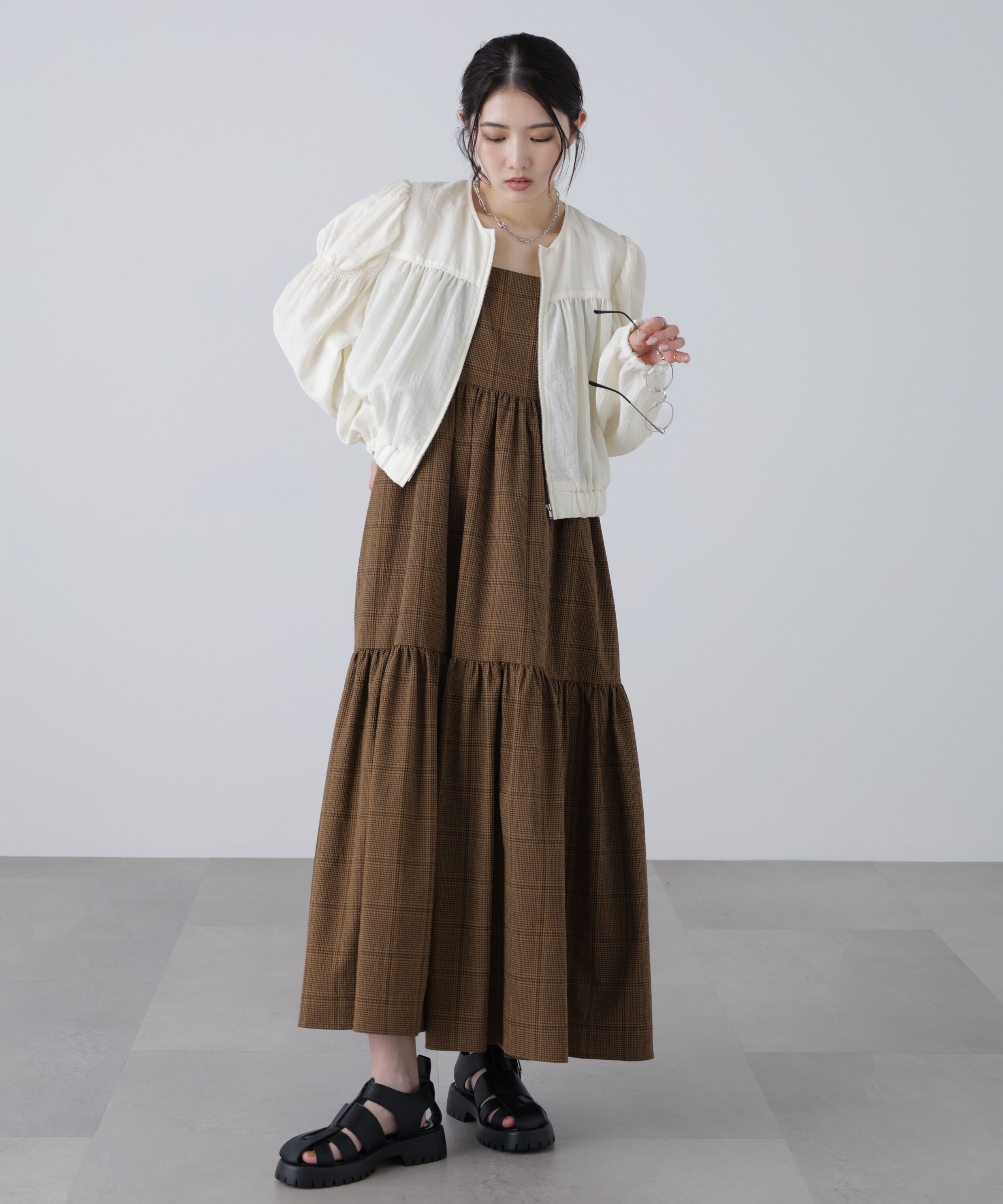  「ノーカラーギャザーシャツブルゾン」|ブルゾン・スタジャン|