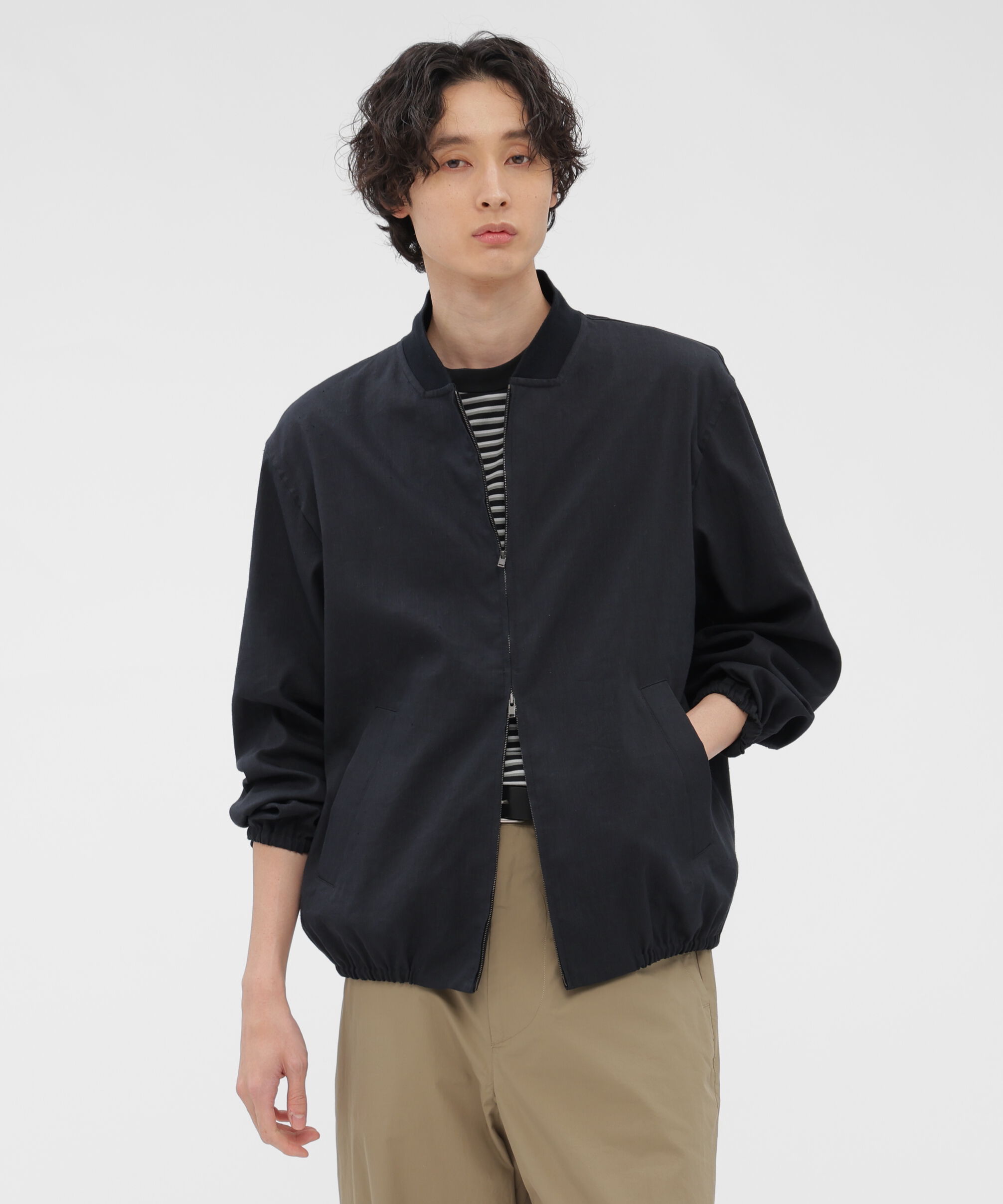 MARGARET HOWELL「LINEN WOOL SILK PLAINWEAVE BLOUSON」|ブルゾン・スタジャン|DARK NAVY1