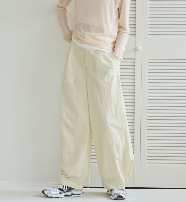 Doux archives「【ハンドウォッシャブル】シャイニータックワイドパンツ」|チノ|
