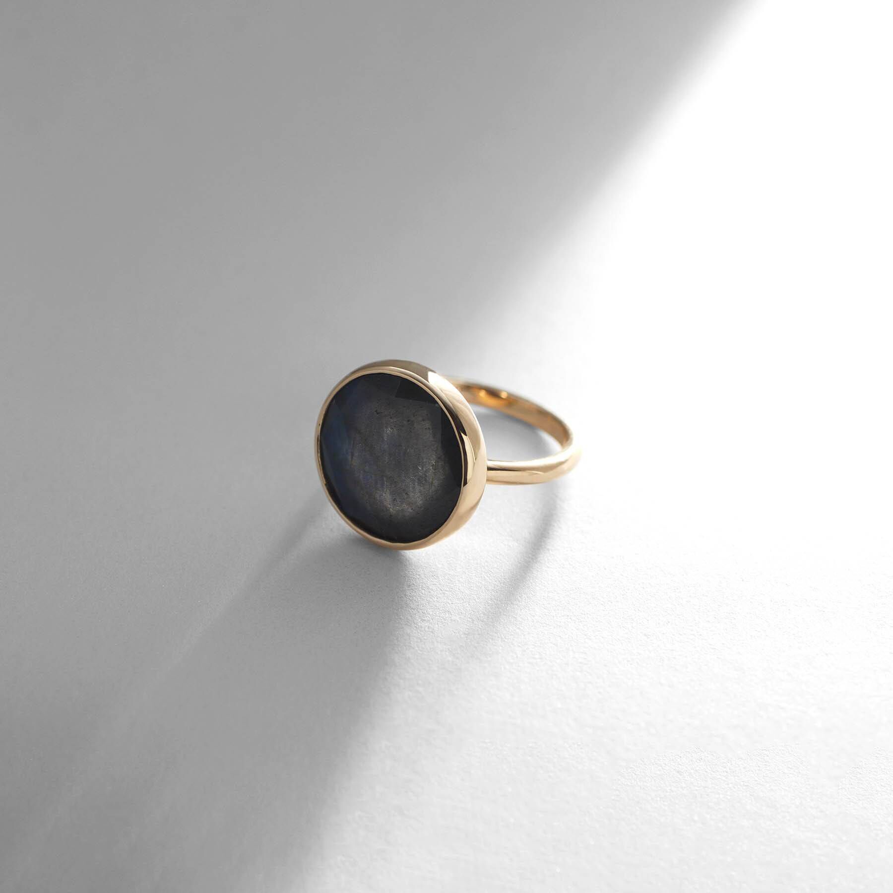 COCOSHNIK「K10ラブラドライト ラウンドローズカット リング」|リング|イエローゴールド(1