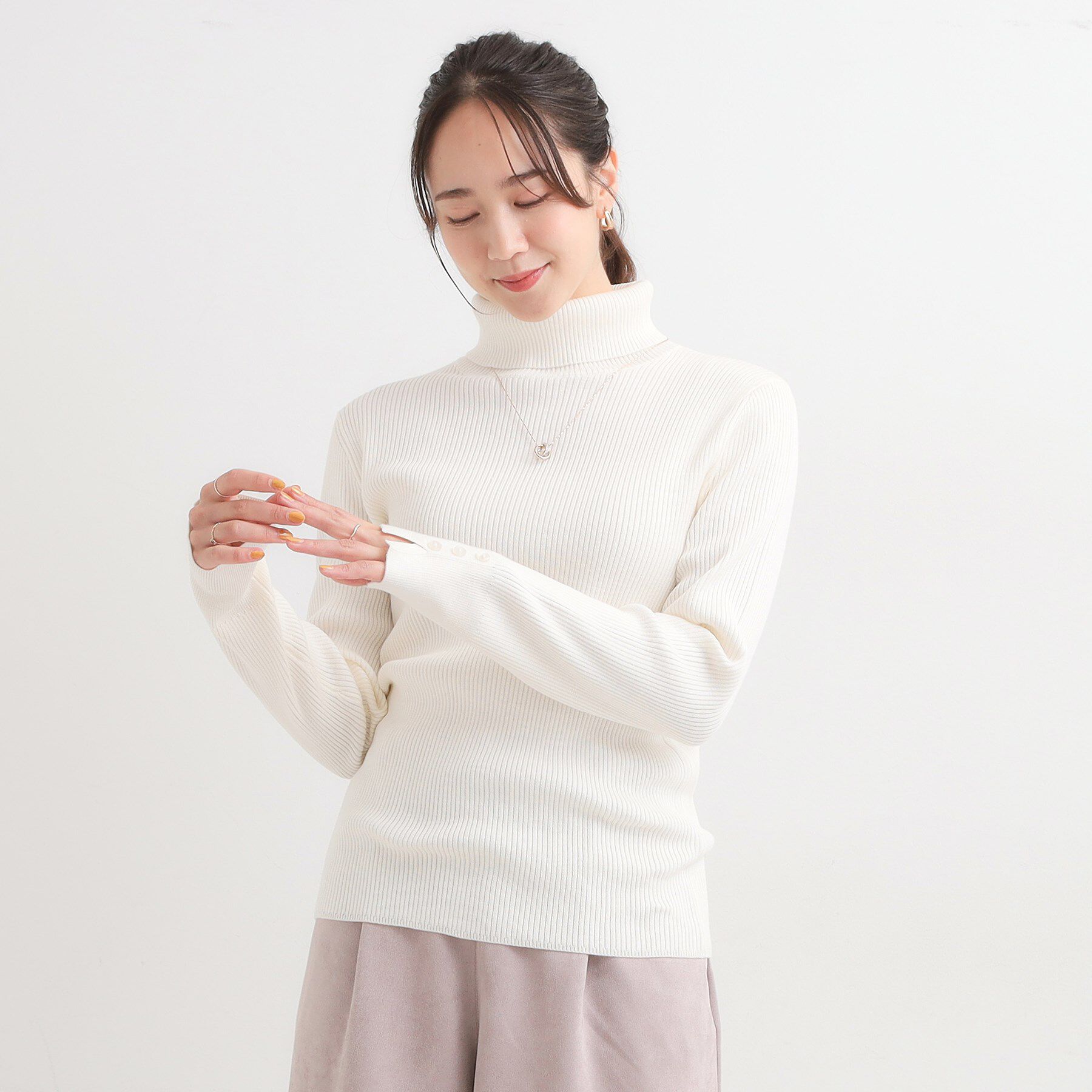 SHOO･LA･RUE「【絶妙なゆるピタ/洗濯機可】ちくちくしにくい リブタートルネック やわらかニット【CIRCRIC】」|ニット・セーター|