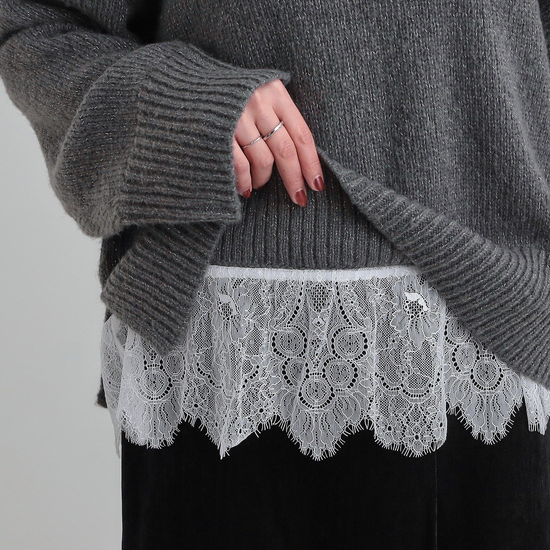 SHOO･LA･RUE「【S-LL】インせず着られる 裾レースラメニット」|ニット・セーター|