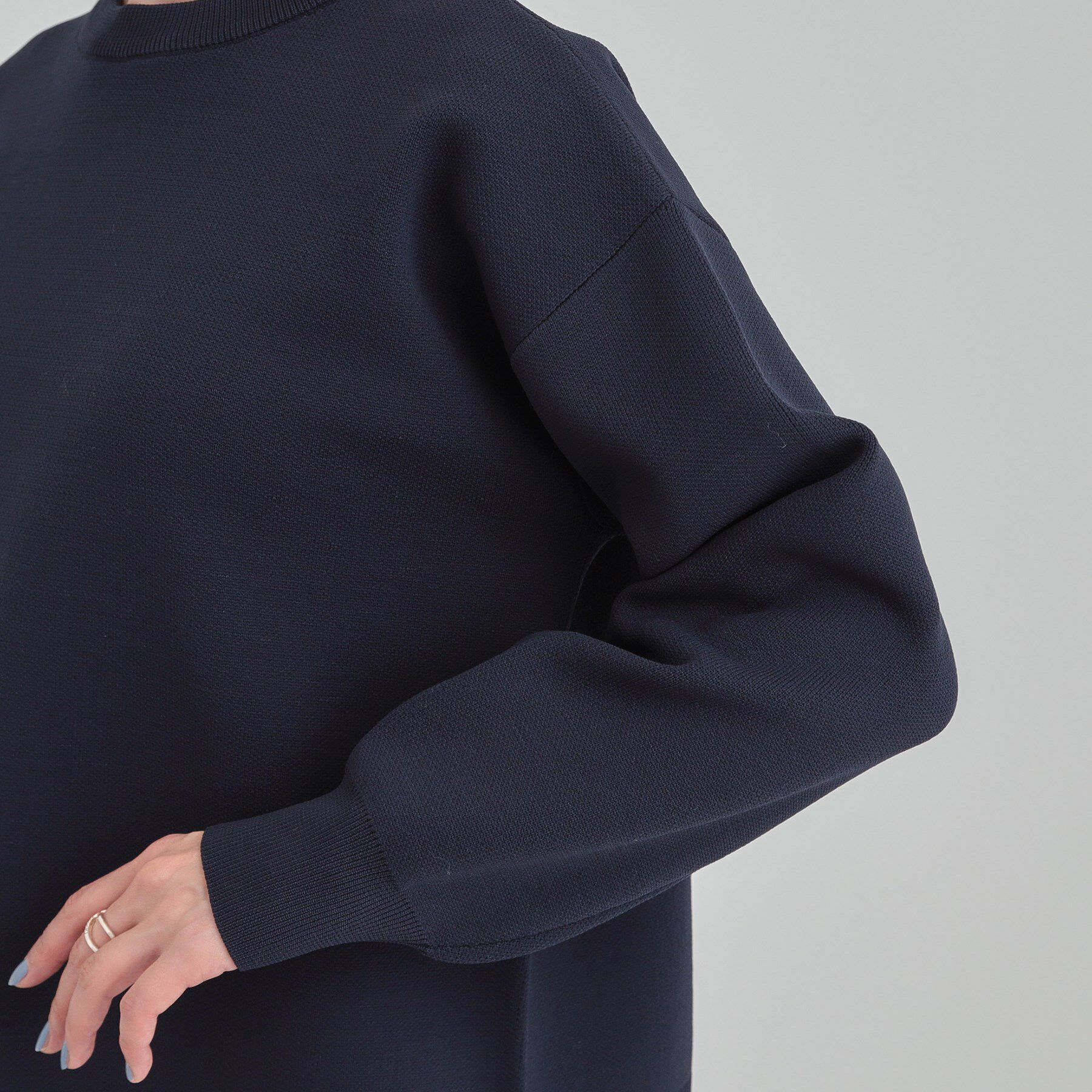 SHOO･LA･RUE「【高レビュー/洗濯機可/S-LL】さらに軽くなった スポンディッシュ裾フェイクトップス」|ニット・セーター|