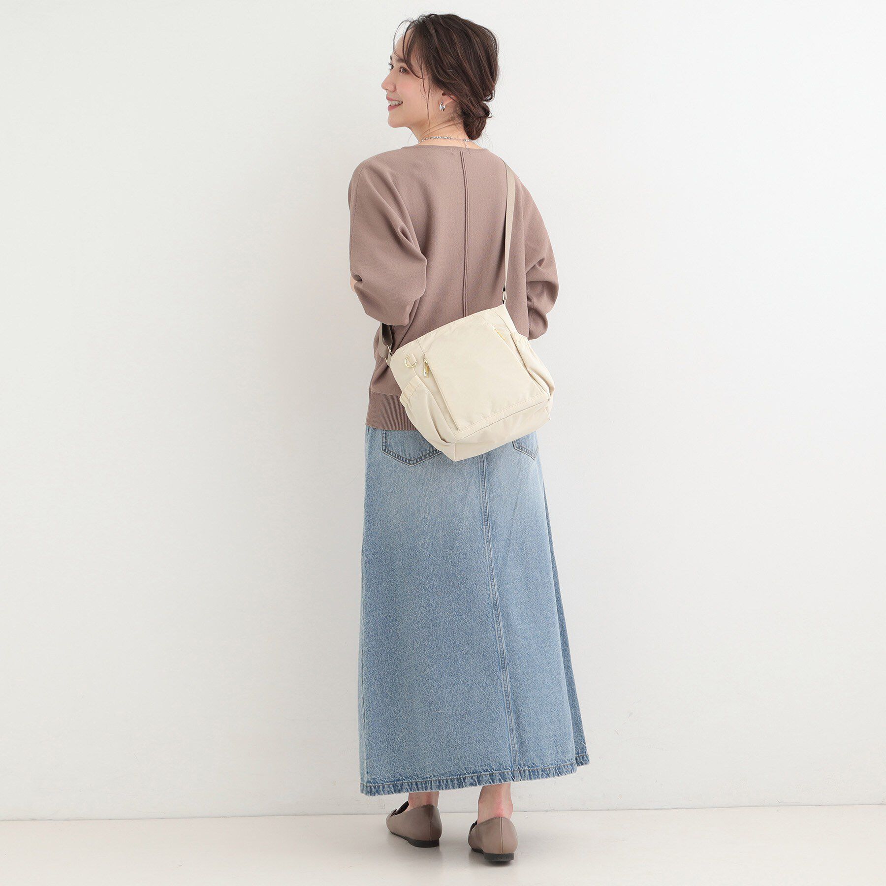 SHOO･LA･RUE「【撥水】縦ファスナー8ポケットショルダーバッグ」|ショルダー・メッセンジャー|