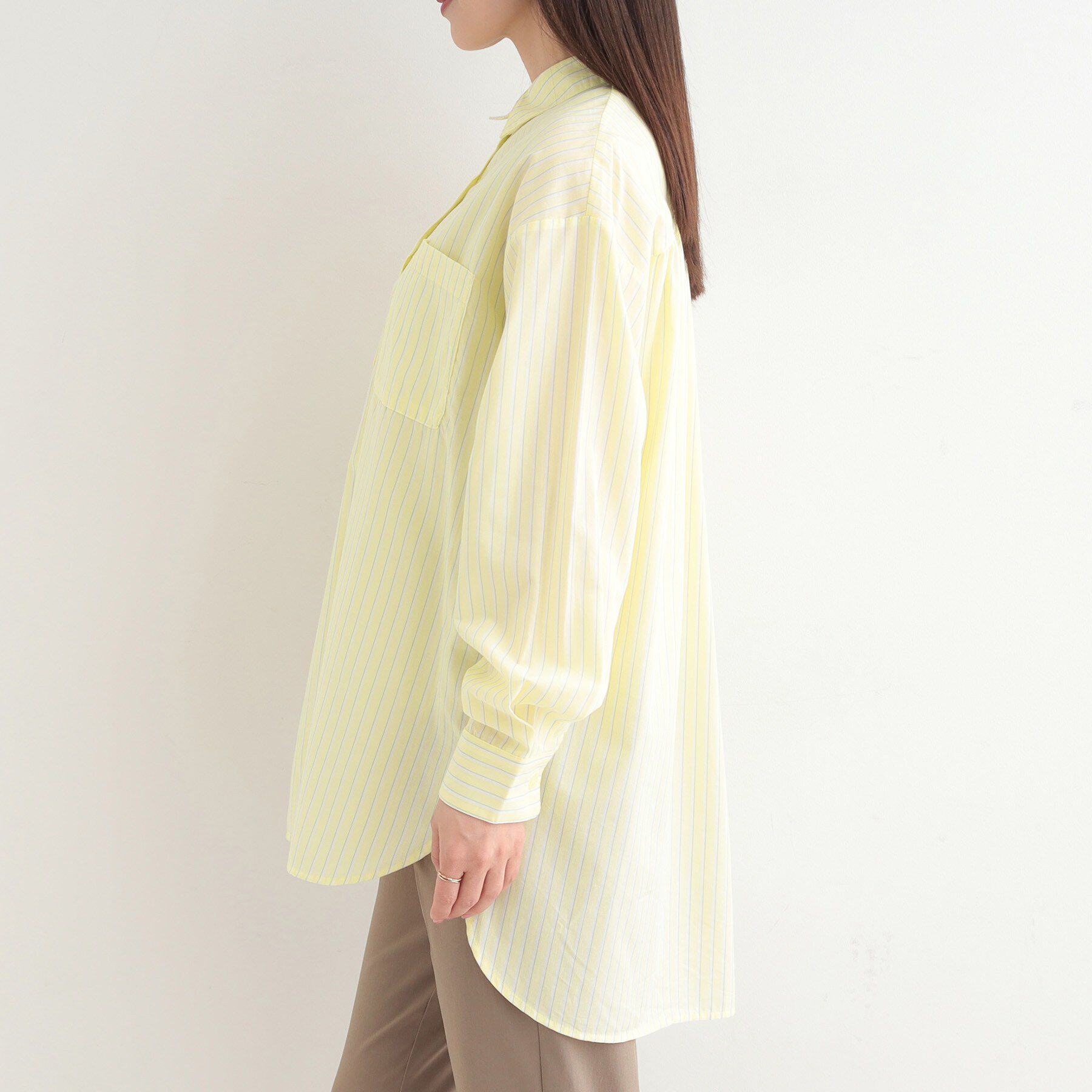 SHOO･LA･RUE「【体型カバー】バックギャザーで魅せる オーバーサイズシャツ」|シャツ・ブラウス|