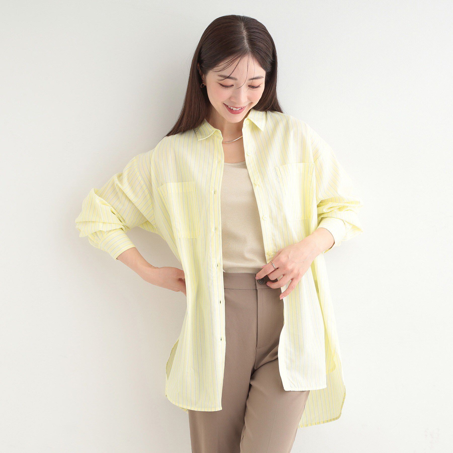 SHOO･LA･RUE「【体型カバー】バックギャザーで魅せる オーバーサイズシャツ」|シャツ・ブラウス|