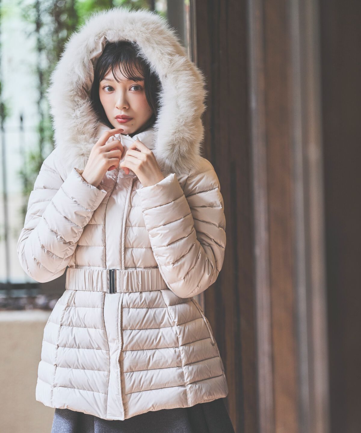 アンドクチュール「ベルト付きFOXファーミドル丈ダウン」|ダウン|