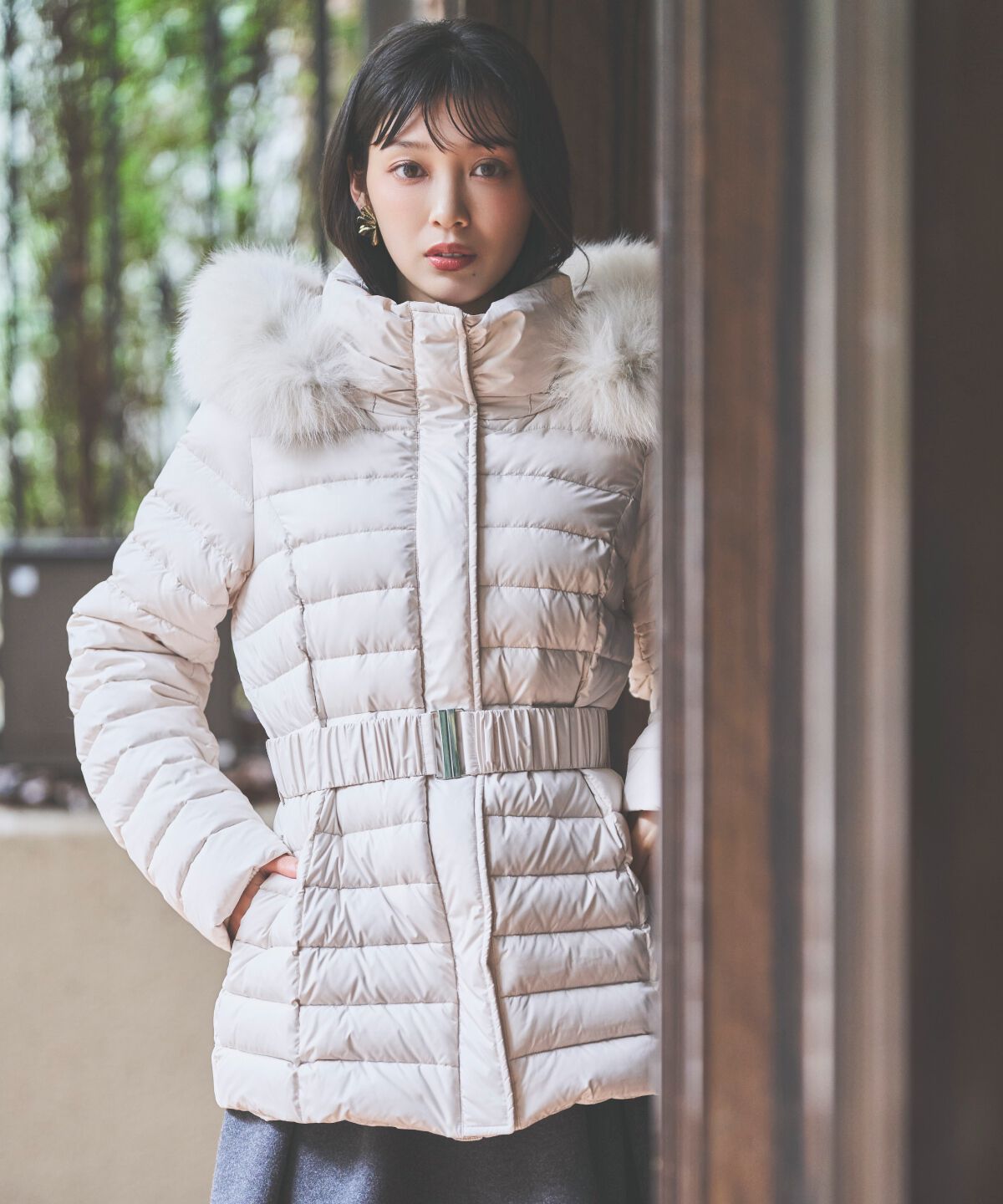 アンドクチュール「ベルト付きFOXファーミドル丈ダウン」|ダウン|