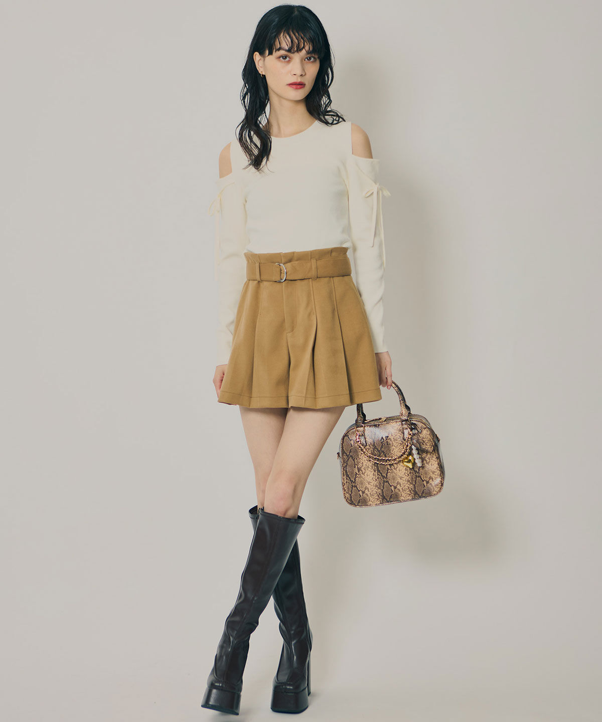 REDYAZEL「ウールライクタックショートパンツ」|キュロット|