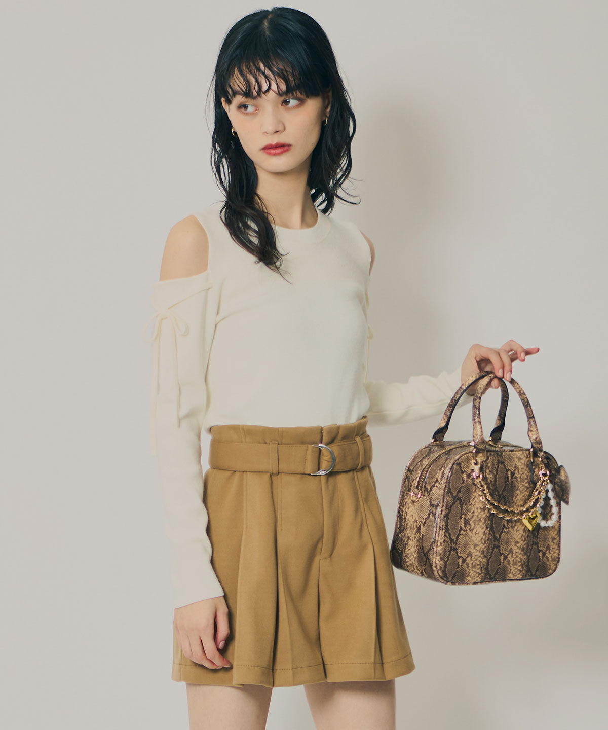 REDYAZEL「ウールライクタックショートパンツ」|キュロット|