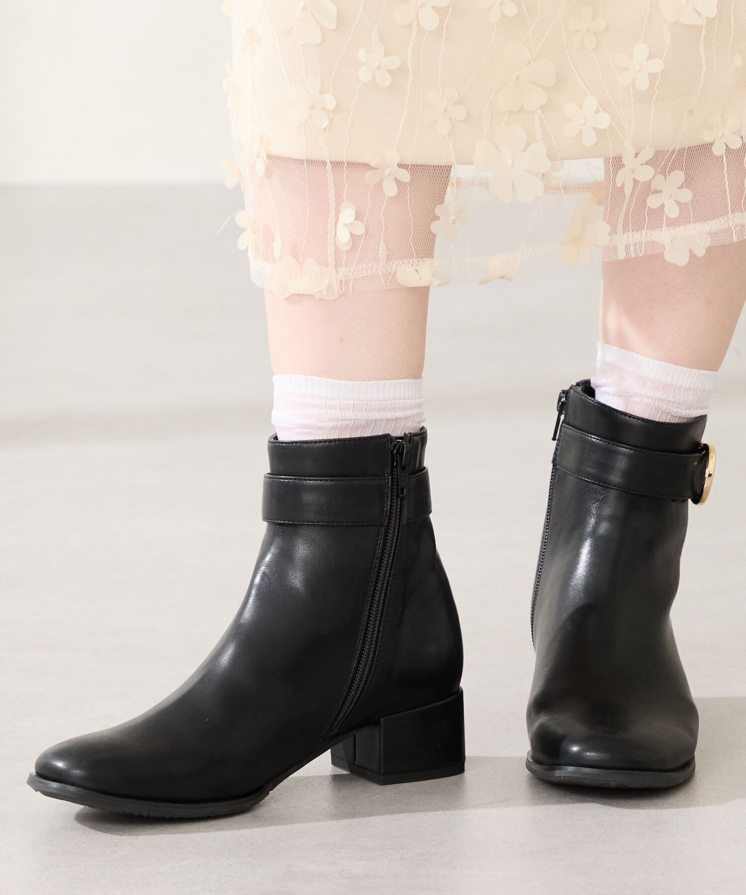 WA Oriental TRaffic「サークルバックル ショートブーツ /52401 ヒール4.5ｃｍ 太ヒール」|ショートブーツ|