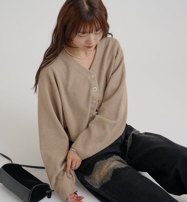  「Vボタンカーディガン」|カーディガン|