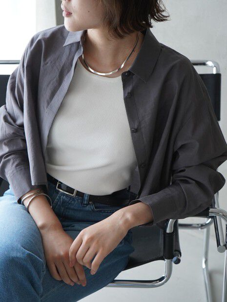 qualite「コットンシアークロップドシャツ」|シャツ・ブラウス|チャコールグレー