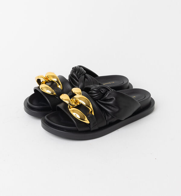 AU BANNISTER「ビッグチェーンモチーフ フットベッドサンダル」|サンダル|ブラック