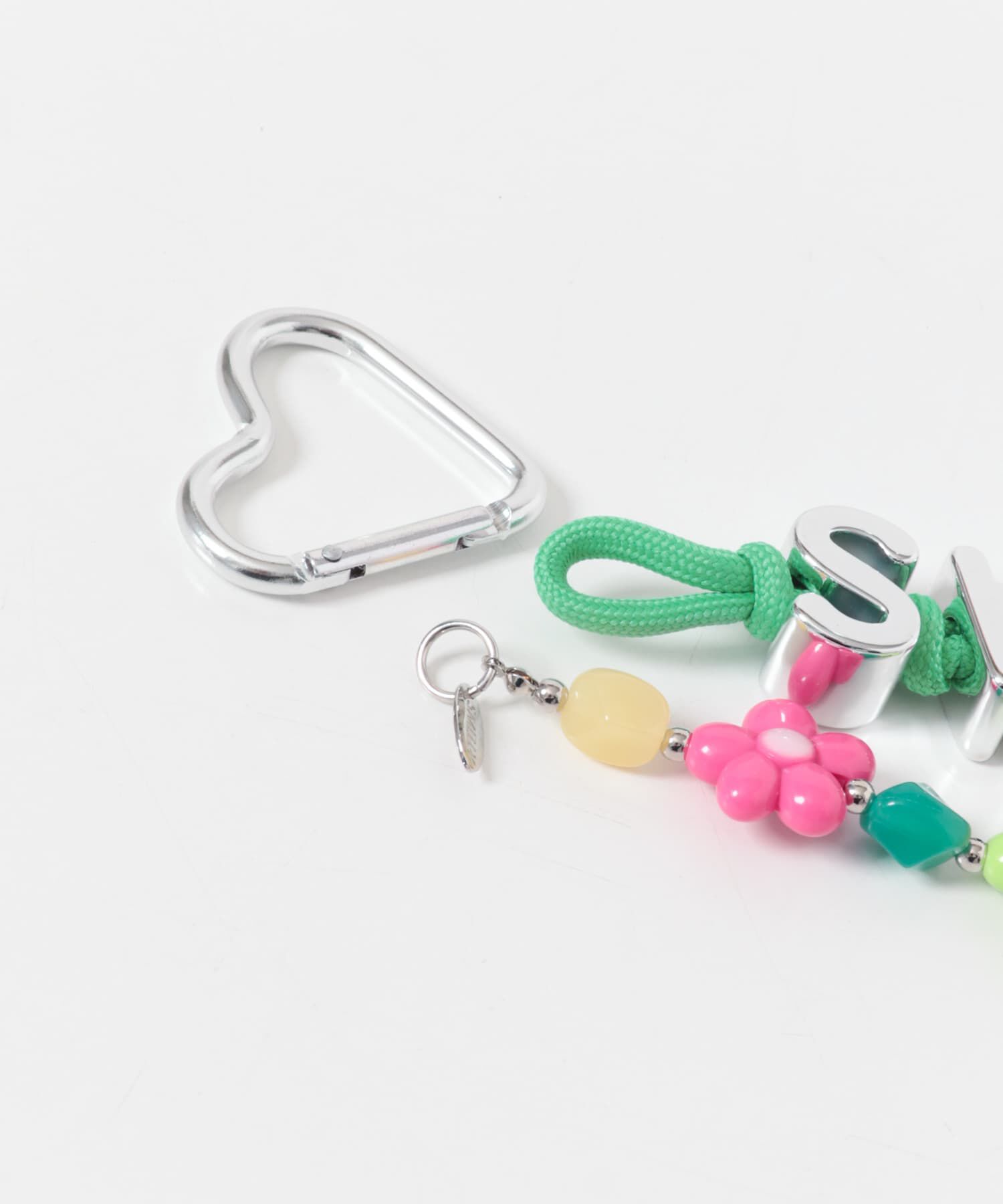 SMELLY「カラフルビーズワードキーチェーン」|チャーム・キーホルダー|