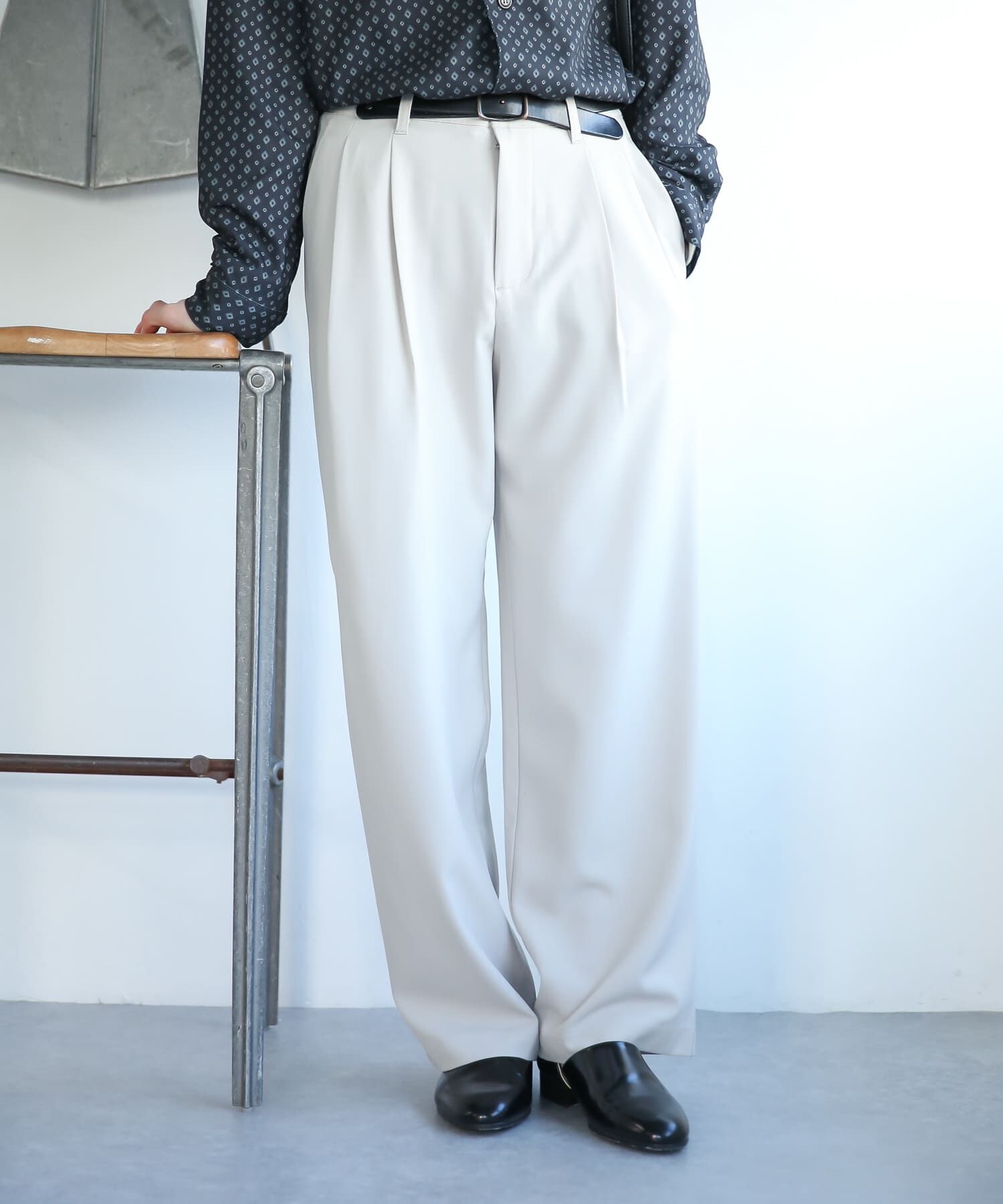 SENSE OF PLACE by URBAN RESEARCH「『セットアップ対応』『イージーケア』ダブルタックワイドスラックス」|その他|