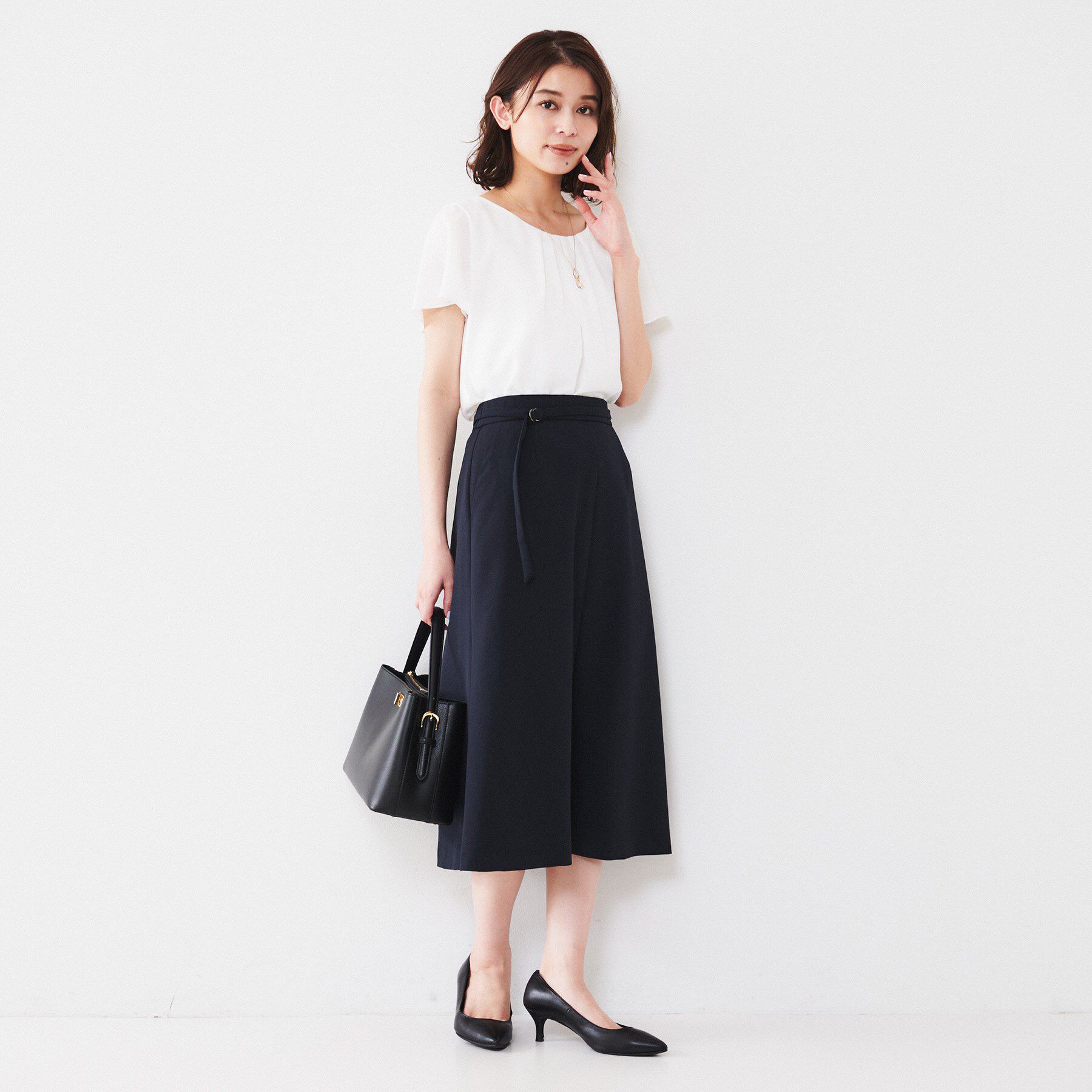 UNTITLED「【通勤/二の腕カバー】タックデザインブラウス」|シャツ・ブラウス|