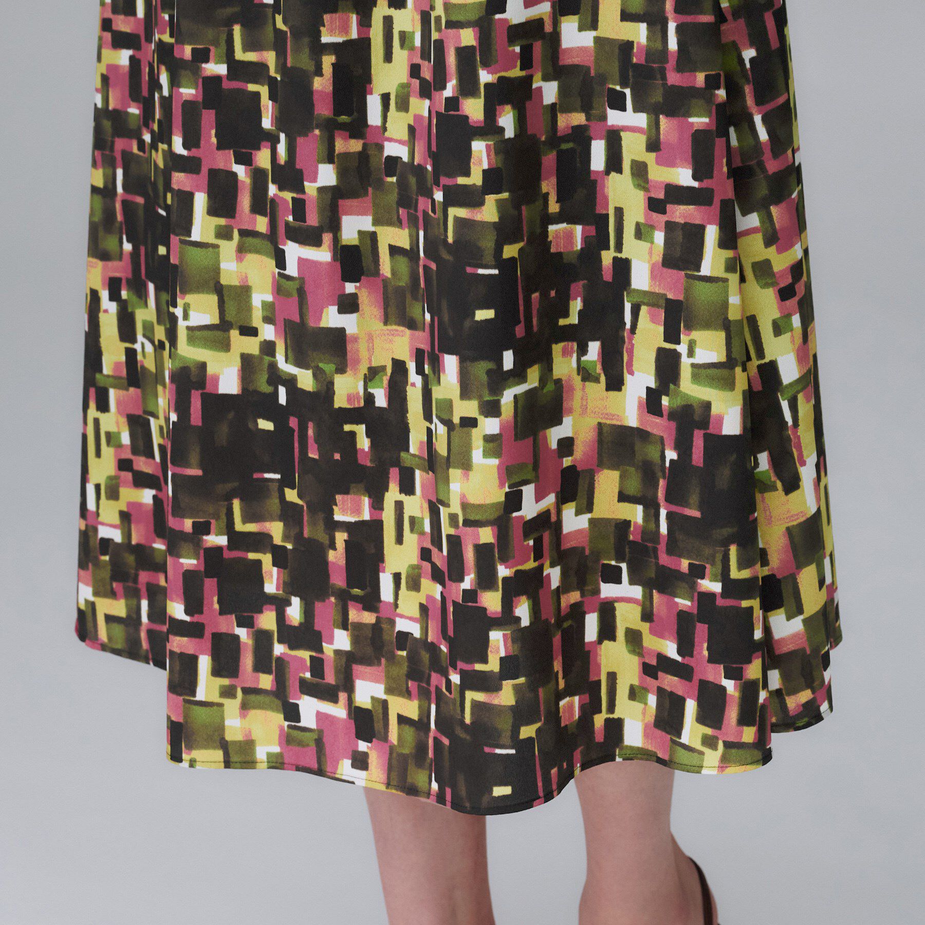 UNTITLED「【洗える/前開きボタン/ベルト付】ブロック柄ワンピース」|ワンピース|