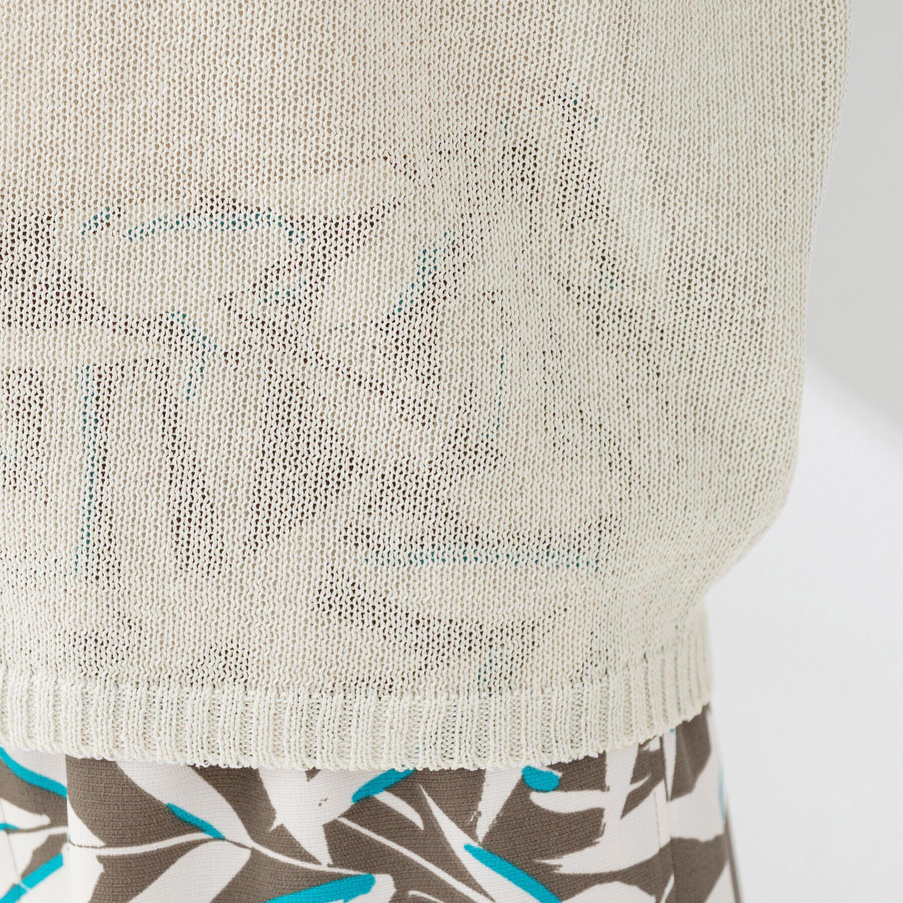 UNTITLED「【洗える/ゆったり/程よい透け感】クルーネックドライニット」|ニット・セーター|