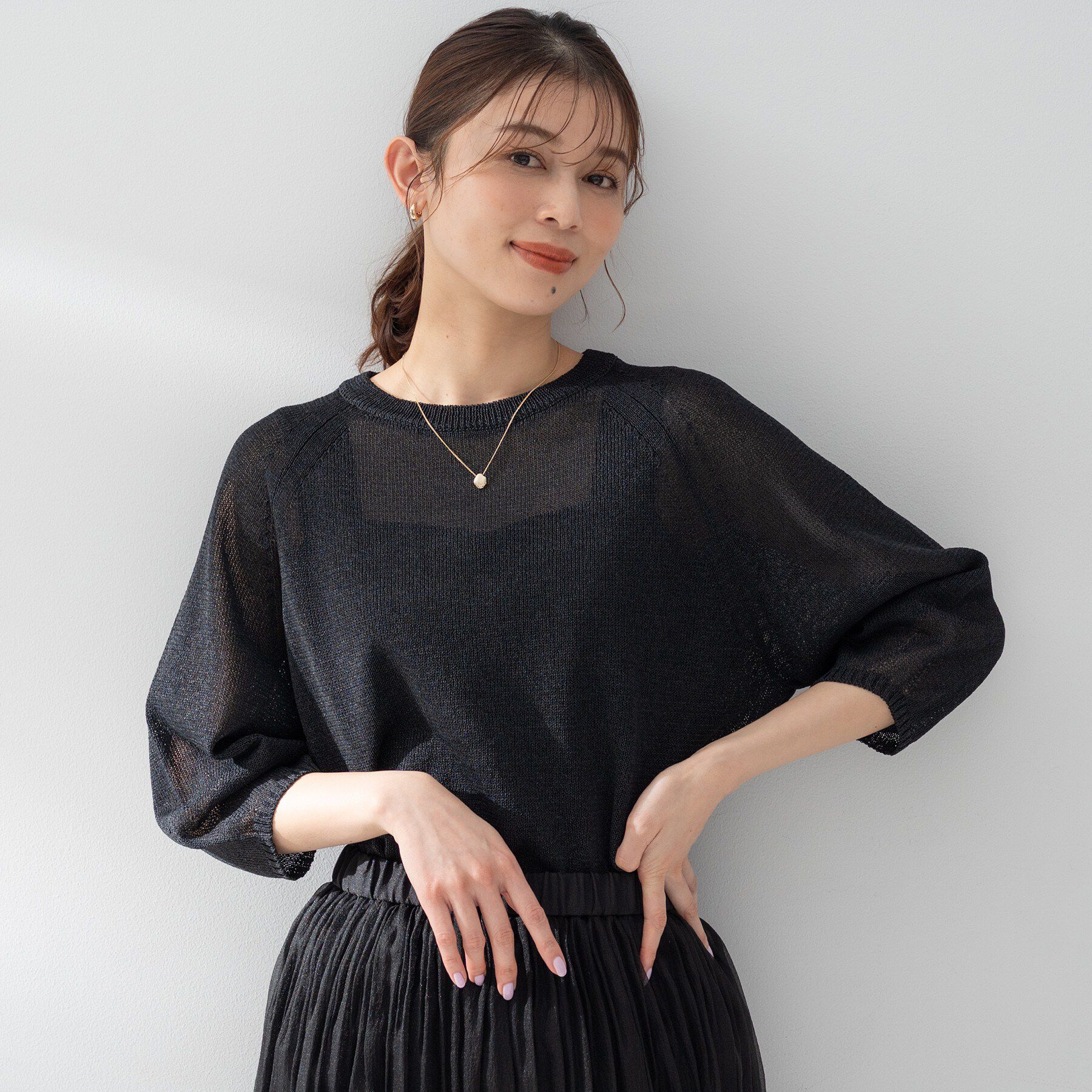 UNTITLED「【洗える/ゆったり/程よい透け感】クルーネックドライニット」|ニット・セーター|