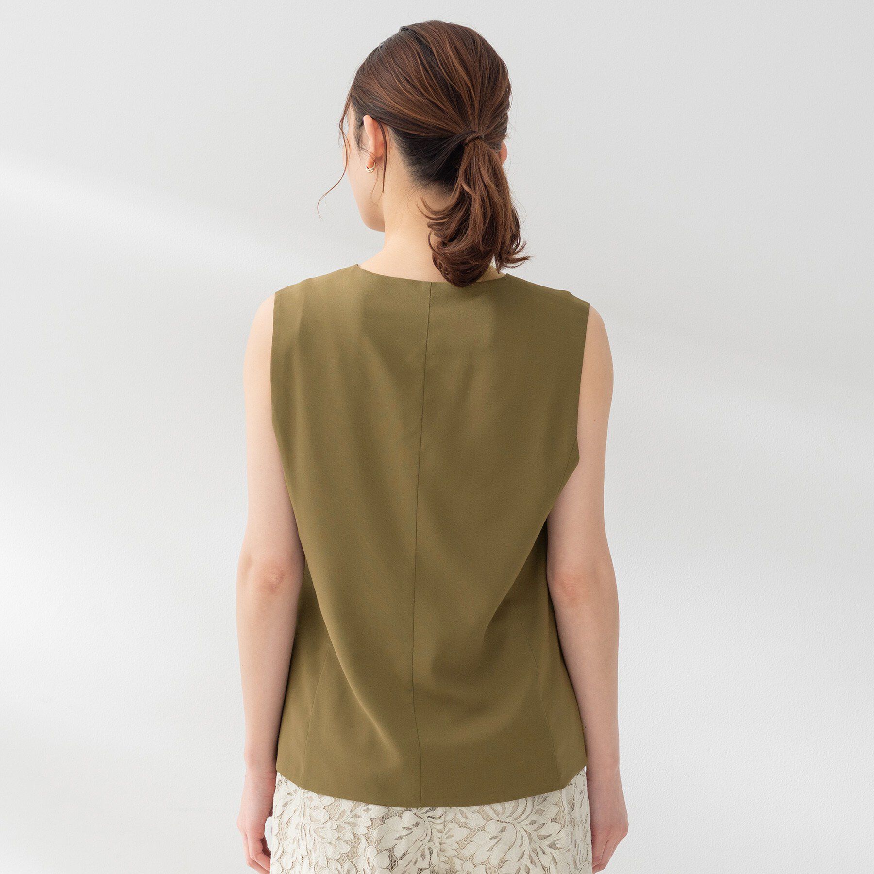 UNTITLED「【セットアップ可/接触冷感/通気性】ドライシアーVネックジレ」|ベスト・ジレ|