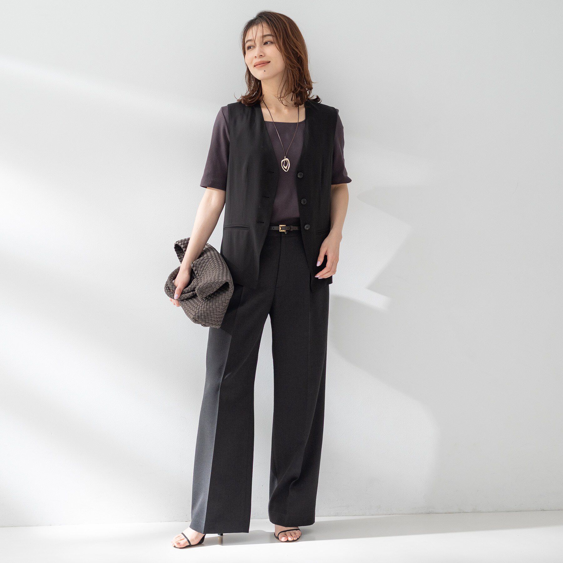 UNTITLED「【セットアップ可/接触冷感/通気性】ドライシアーVネックジレ」|ベスト・ジレ|