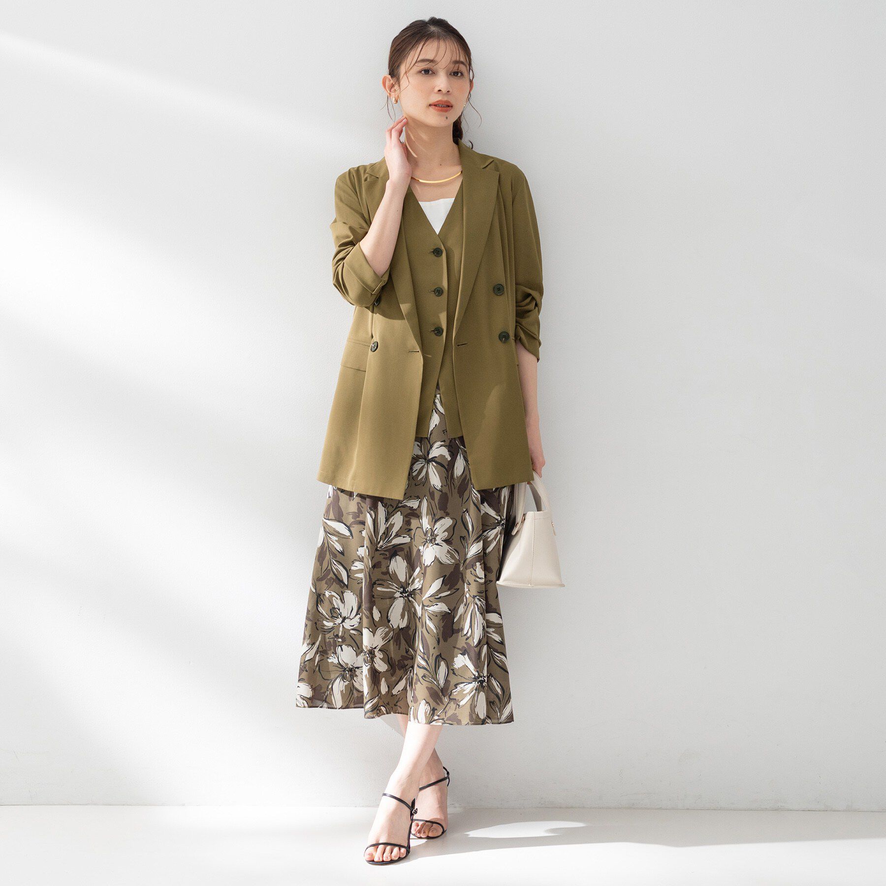 UNTITLED「【セットアップ可/接触冷感/通気性】ドライシアーVネックジレ」|ベスト・ジレ|