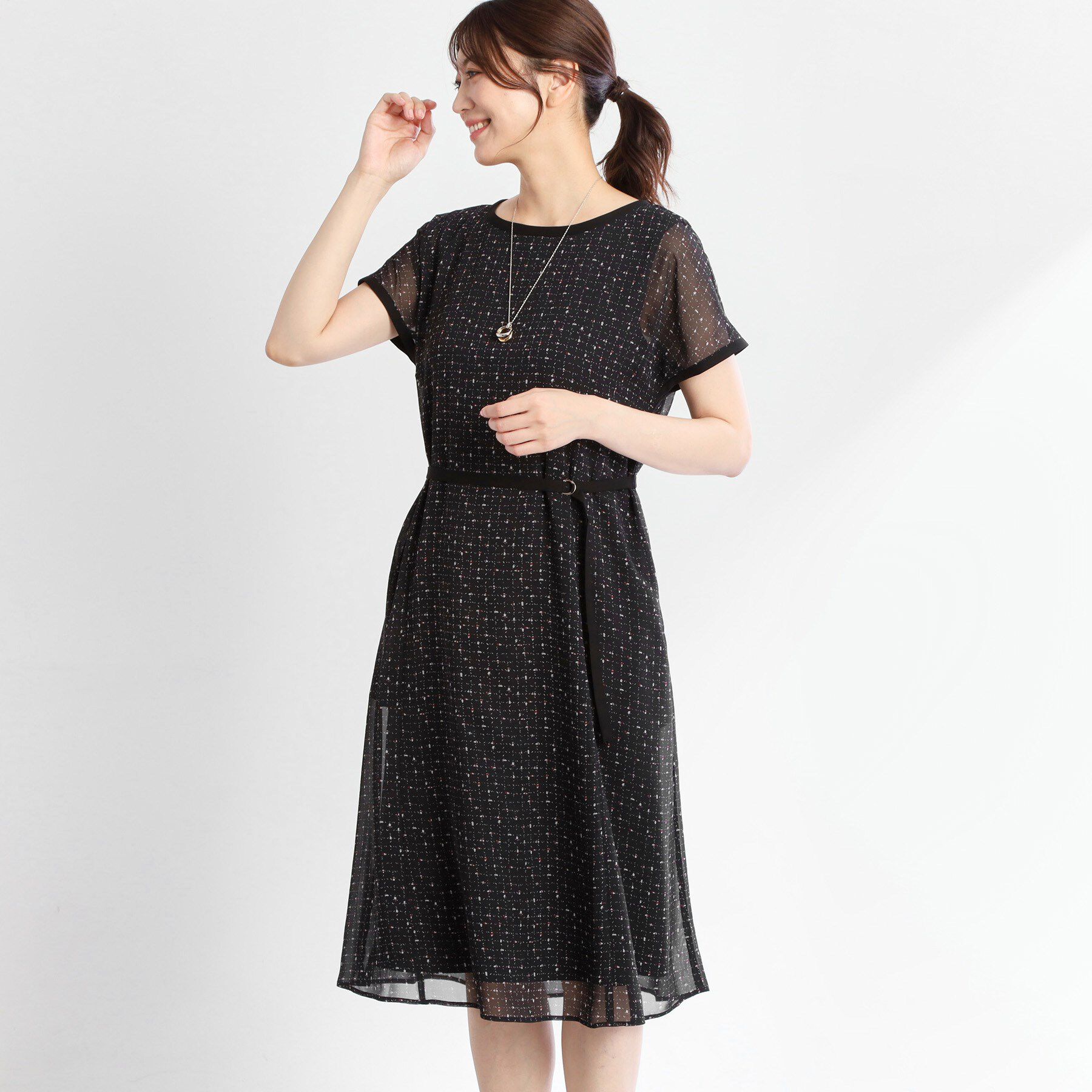 Reflect「【WEB先行カラーあり／マシンウォッシュ可／ナローベルト付き】オフボディツイードチェックワンピース」|ワンピース|