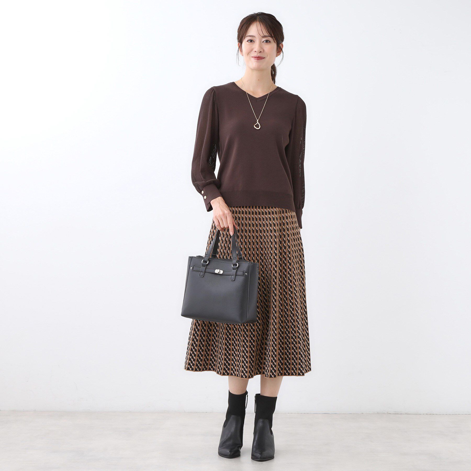 Reflect「【WEB先行カラーあり／セットアップ可】幾何調柄ニットスカート」|スカート|