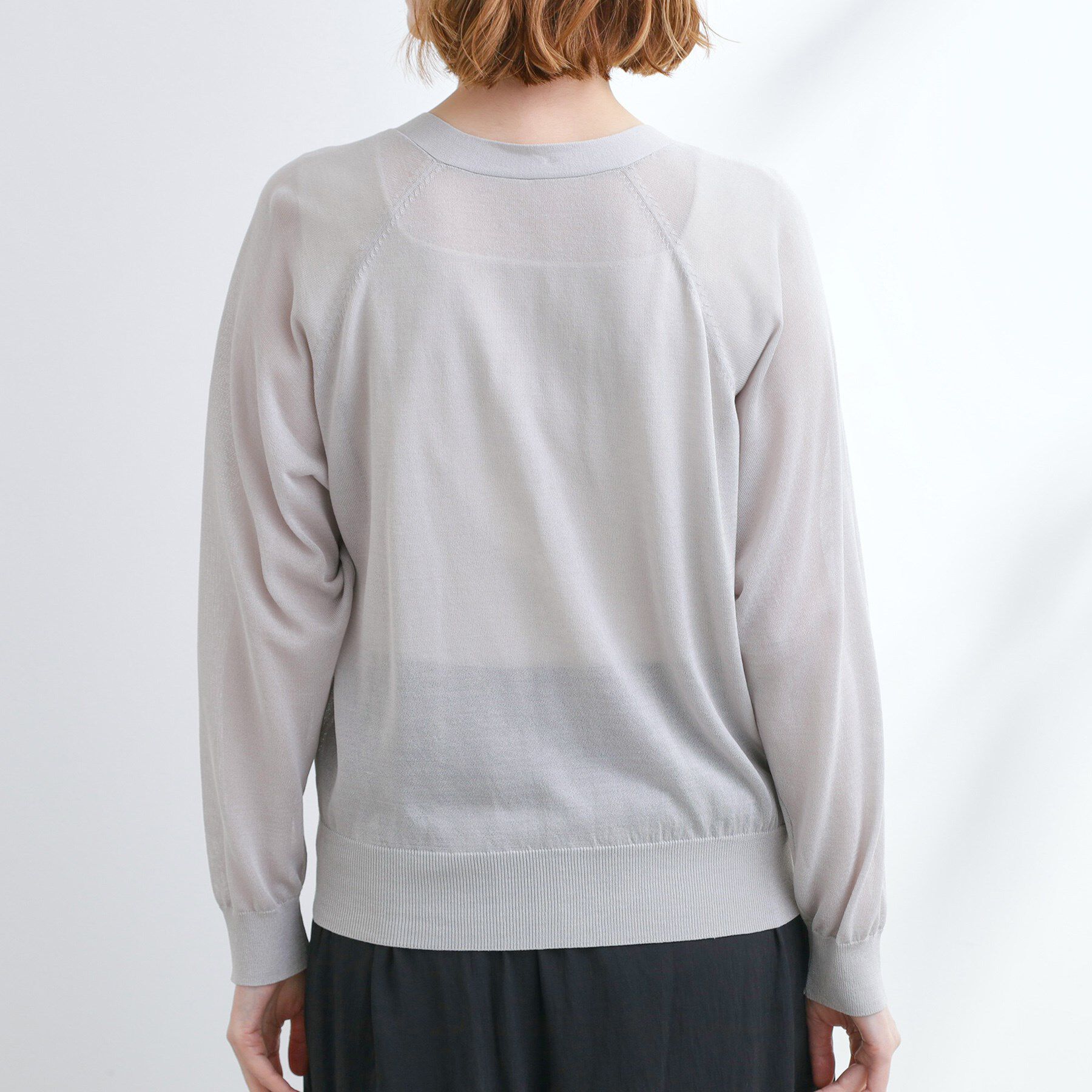 grove「さっと二の腕カバー　大人な抜け感シアーラグランVネックカーデ」|カーディガン|