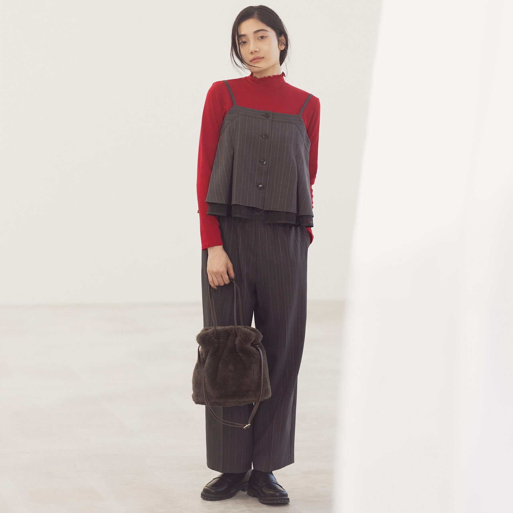 grove「【2点SET/体型カバー】透け感とレイヤードで大人の遊び心を、ビスチェSET UP」|スーツ|