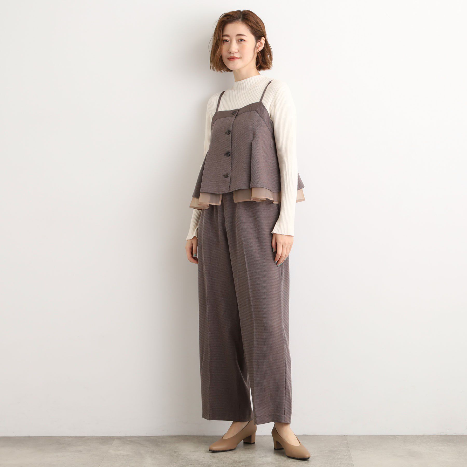 grove「【2点SET/体型カバー】透け感とレイヤードで大人の遊び心を、ビスチェSET UP」|スーツ|ブラウン(244)