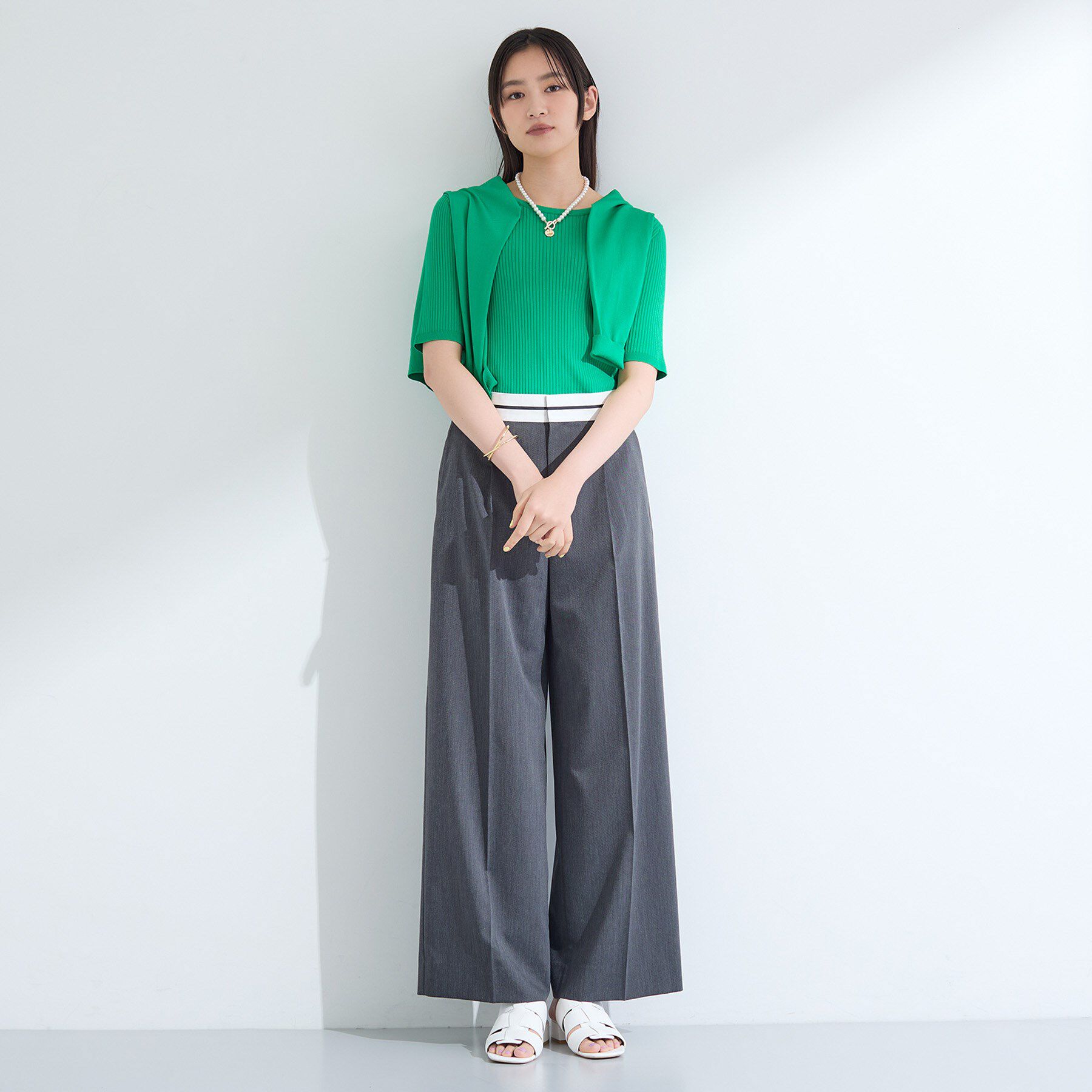 INDIVI「【インナーで活躍／アンサンブル】クルーネック半袖ニット」|ニット・セーター|