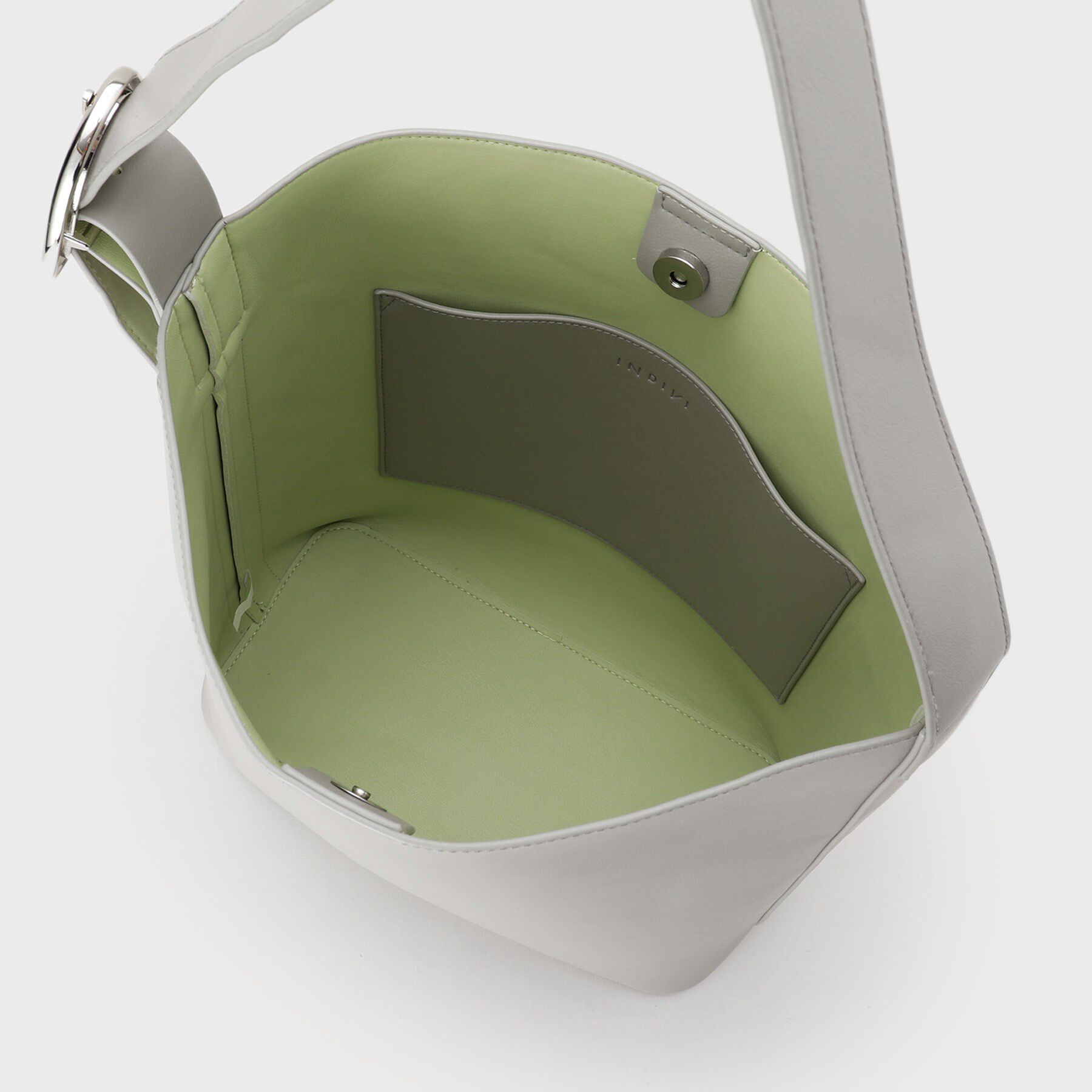 INDIVI「【A4収納可能／合皮】配色デザインワンショルダーバッグ」|ショルダー・メッセンジャー|