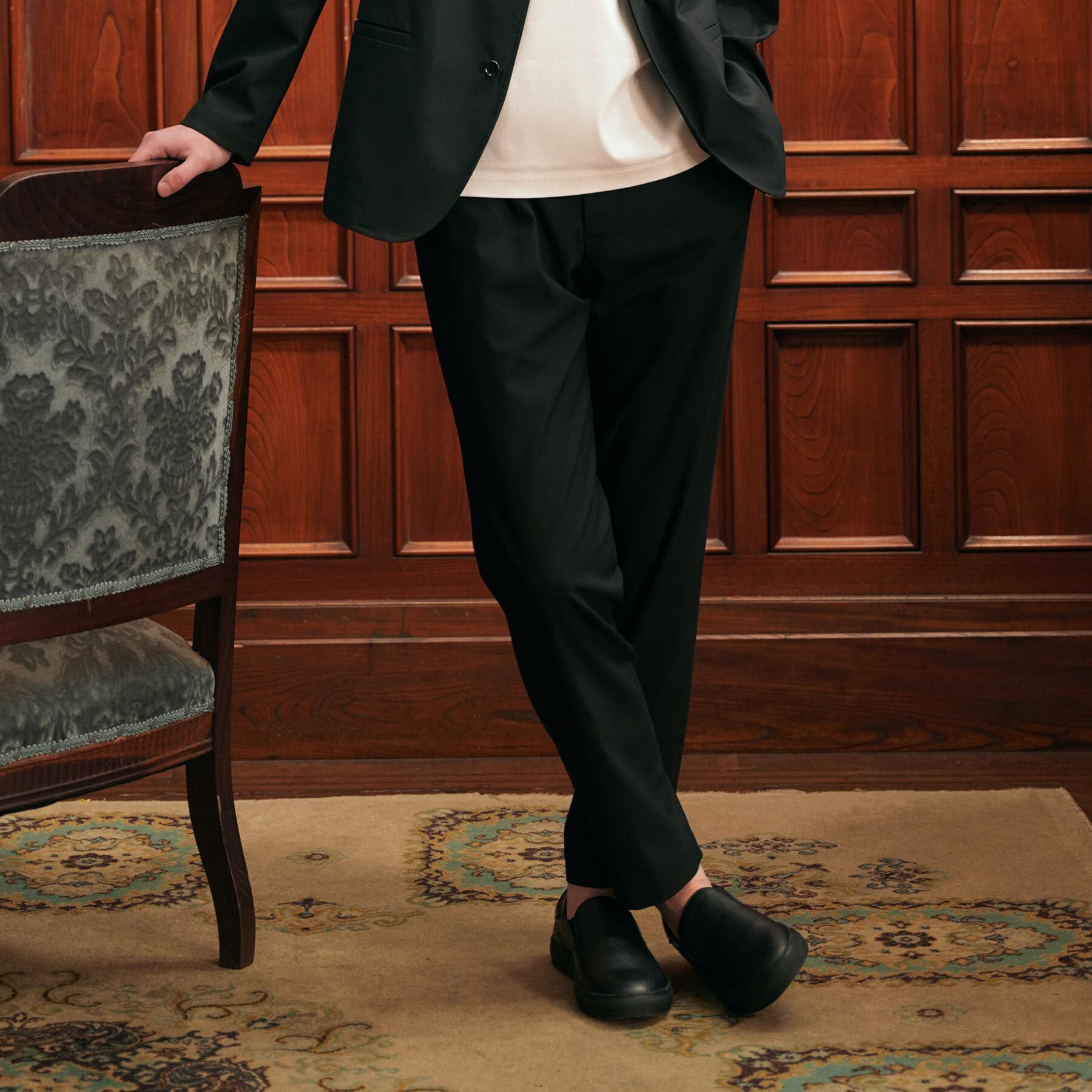 TAKEO KIKUCHI「【ON／OFF兼用】CARREMANファブリック スリムイージー スラックス」|その他|ブラック(019)