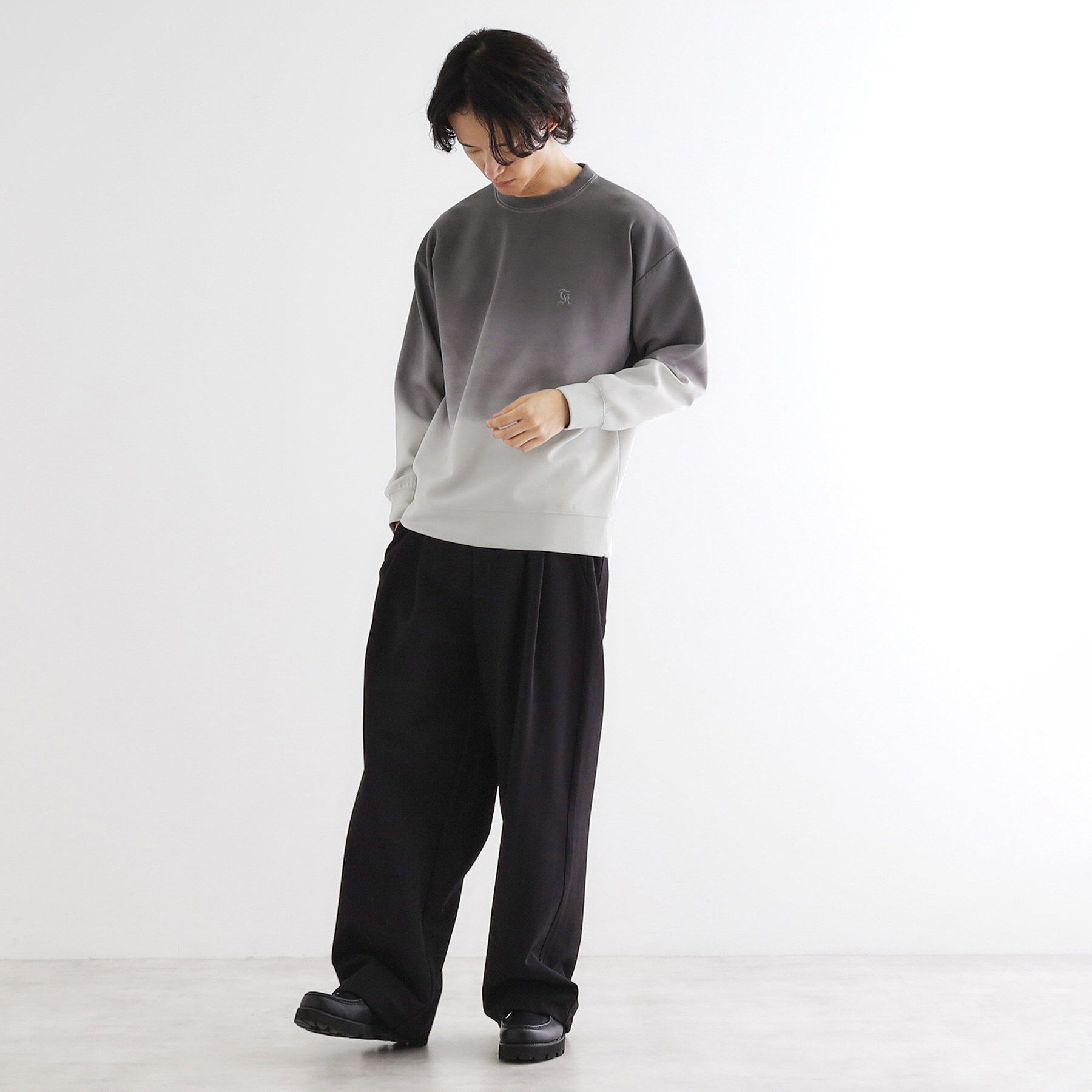 tk.TAKEO KIKUCHI「グラデーションダイ・ダンボールスウェット」|パーカー|