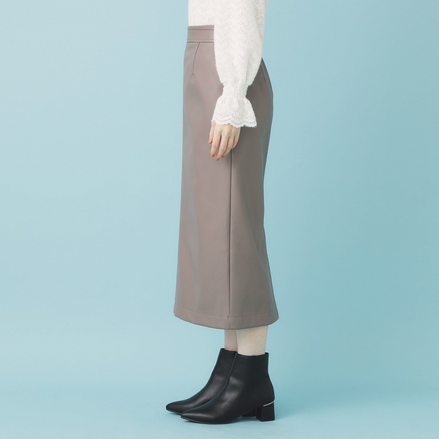 index「レザー調ストレッチAラインロングスカート【洗える】」|スカート|