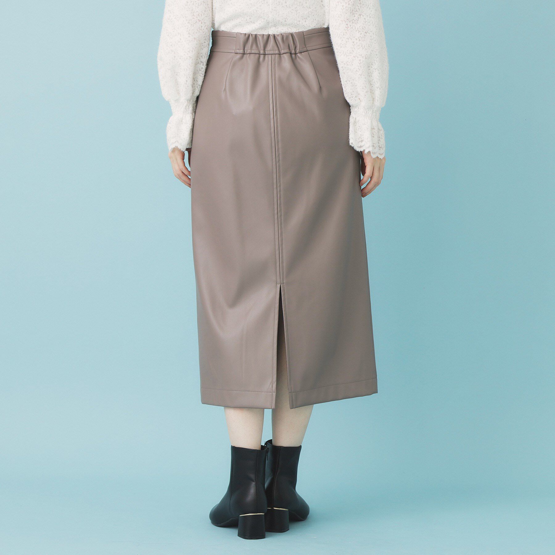 index「レザー調ストレッチAラインロングスカート【洗える】」|スカート|