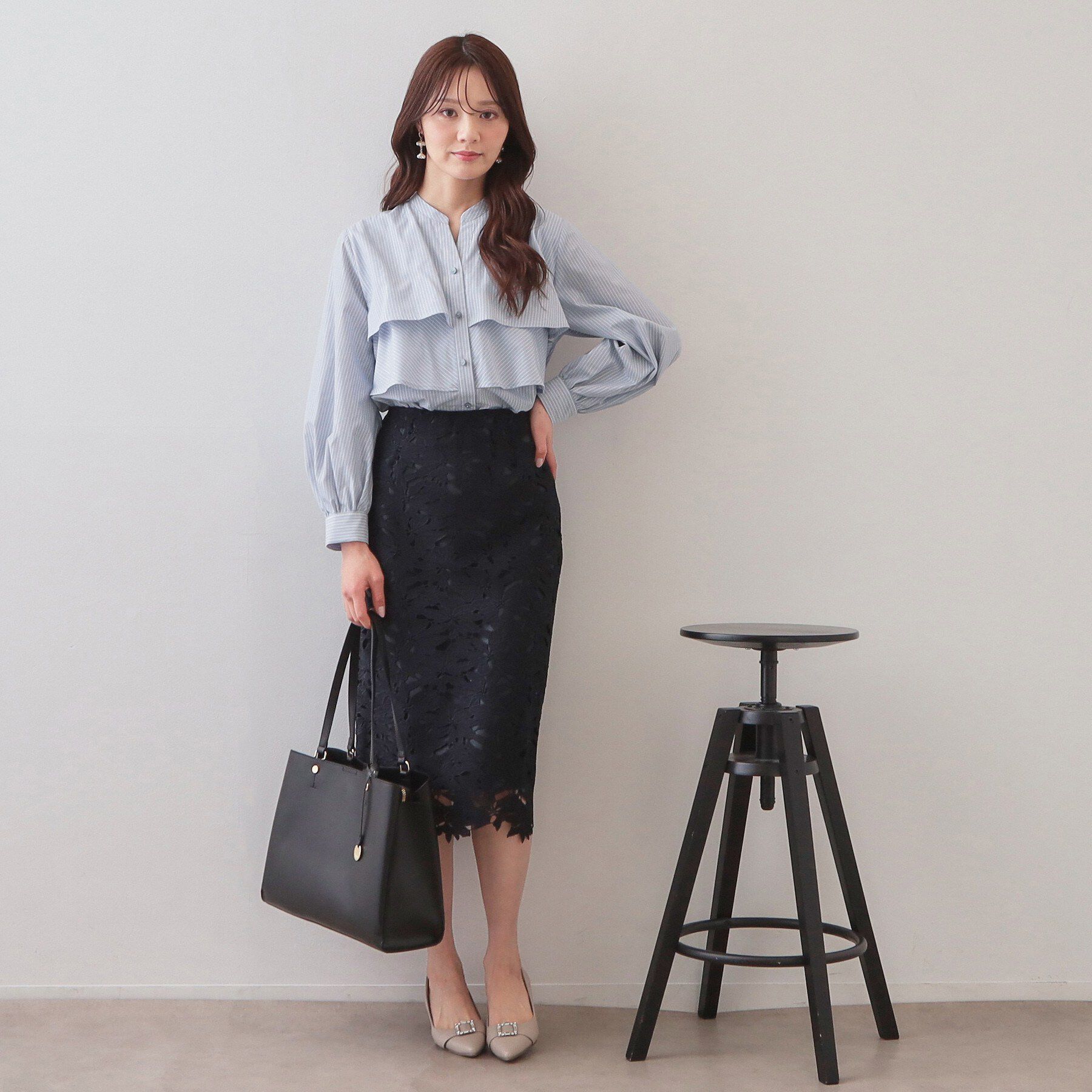 index「フリルキーネックシャツ【洗濯機OK/イージーアイロン/防シワ】《XS～LL/7col》」|シャツ・ブラウス|