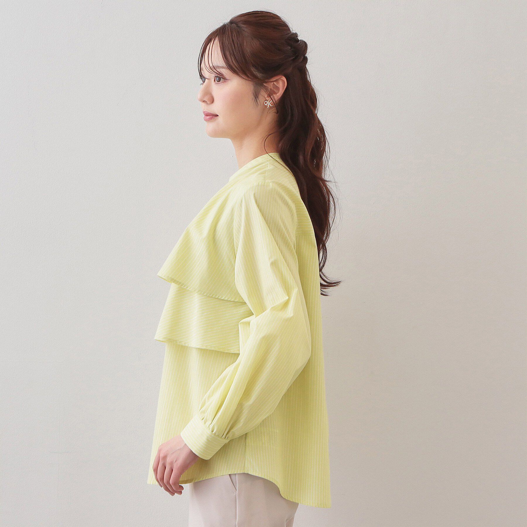 index「フリルキーネックシャツ【洗濯機OK/イージーアイロン/防シワ】《XS～LL/7col》」|シャツ・ブラウス|