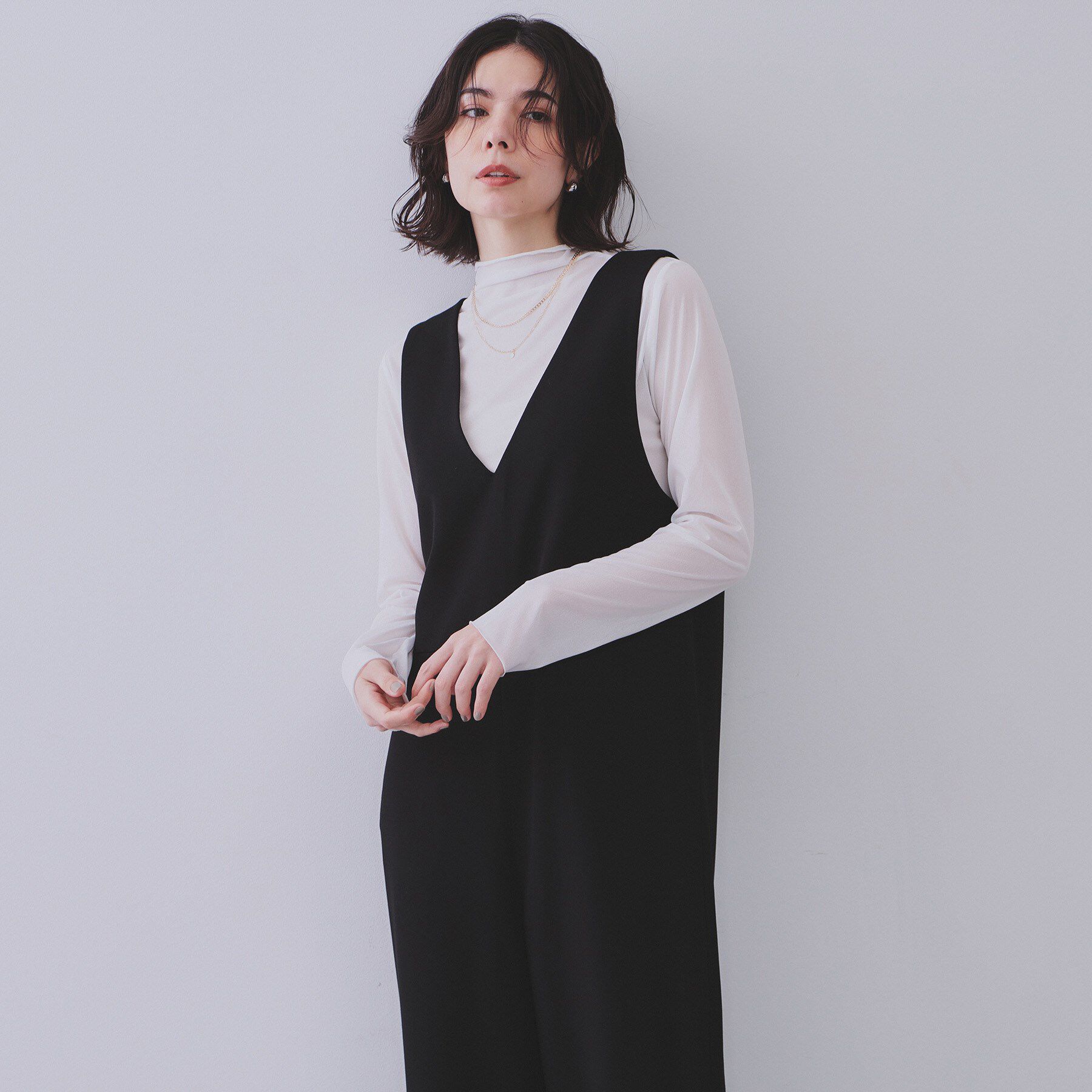 OPAQUE.CLIP「Vネックオールインワン【洗濯機洗い可】」|オールインワン|