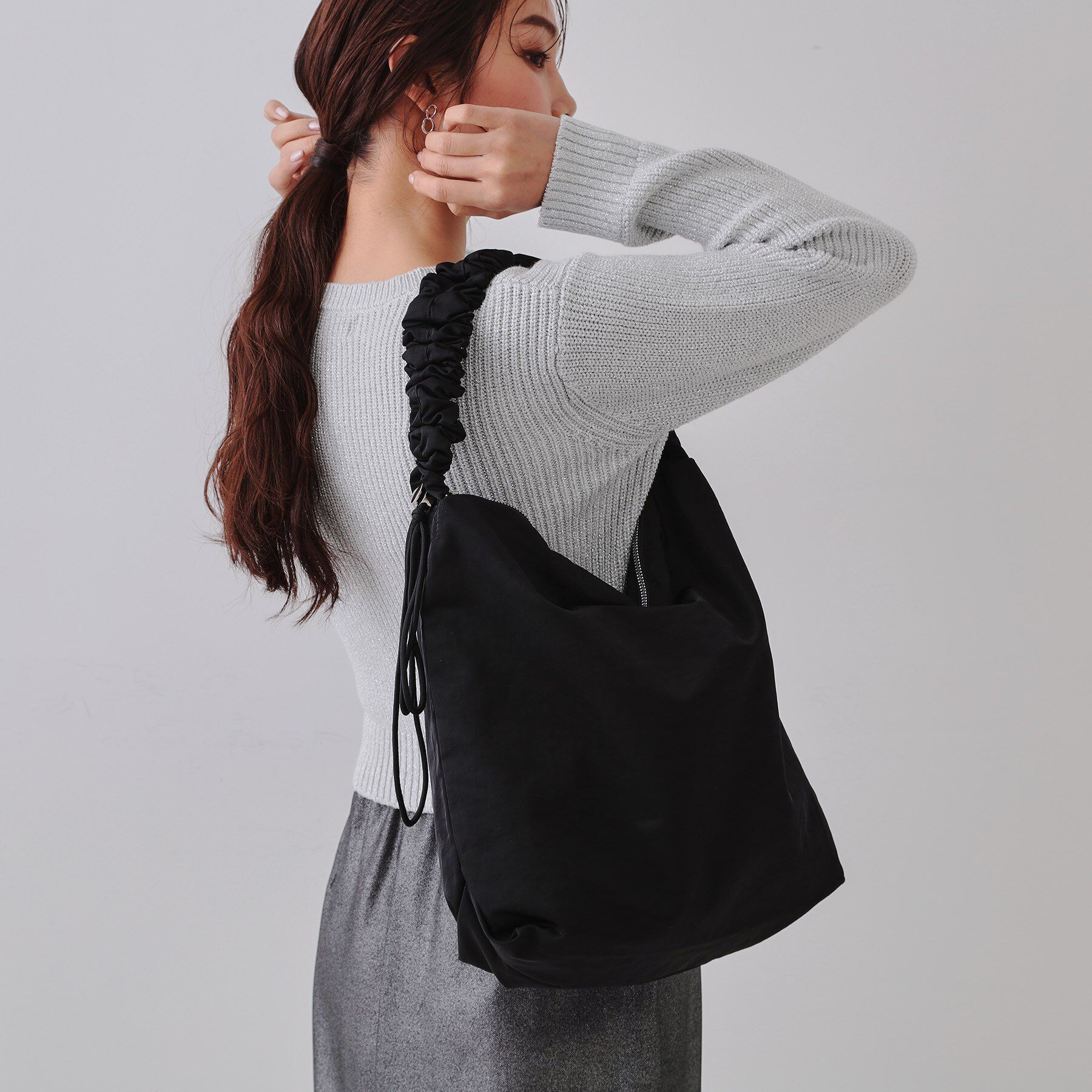 OPAQUE.CLIP「【2WAY／A4サイズ対応】ドロストギャザーフリルハンドルワンショルダーバッグ」|ショルダー・メッセンジャー|