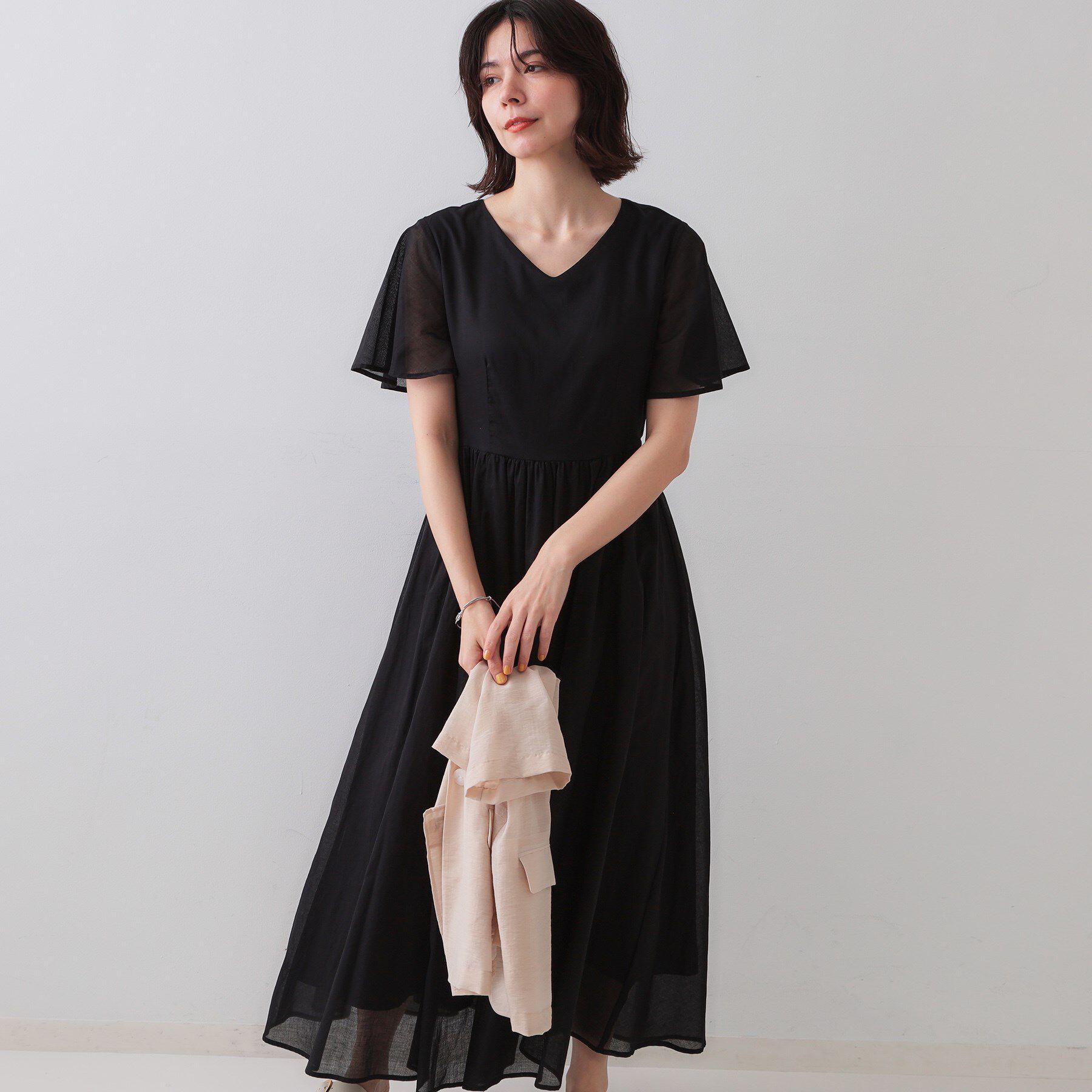 OPAQUE.CLIP「Vネックフィット＆フレアドレス/オーガニックコットン混【洗濯機洗い可】」|ワンピース|